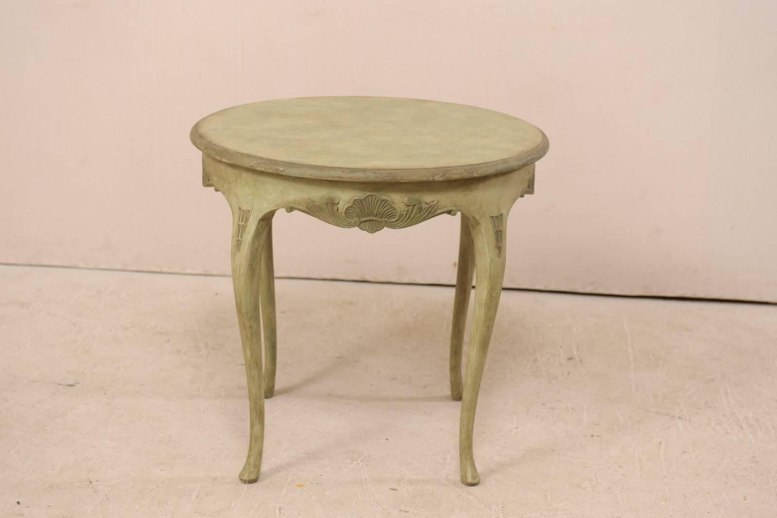 20th Century Rococo Style Swedish Round Painted Wood Occasional Table with Seashell Motifs For Sale