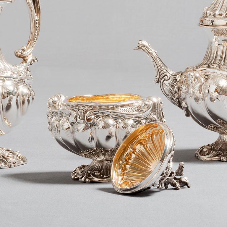 Rococo Service à thé de style rococo:: ensemble de 3 pièces en argent sterling:: fabriqué en Italie en vente