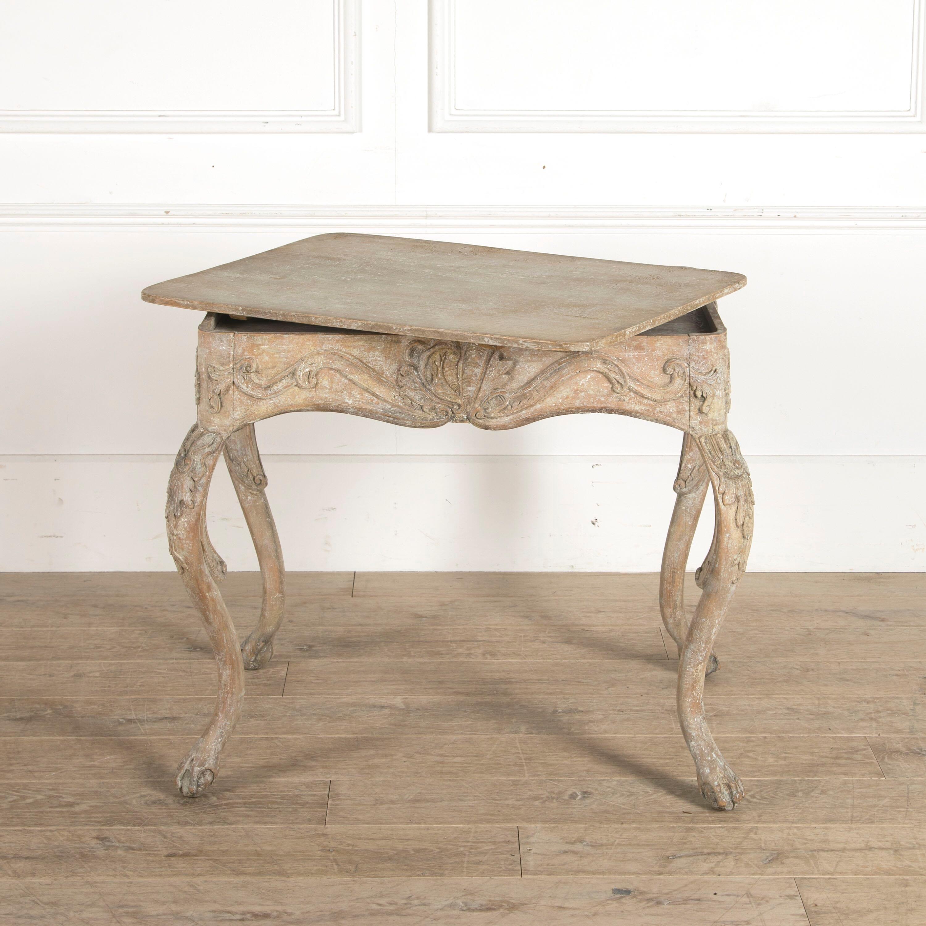 Rococo Tray Table In Good Condition In Gloucestershire, GB