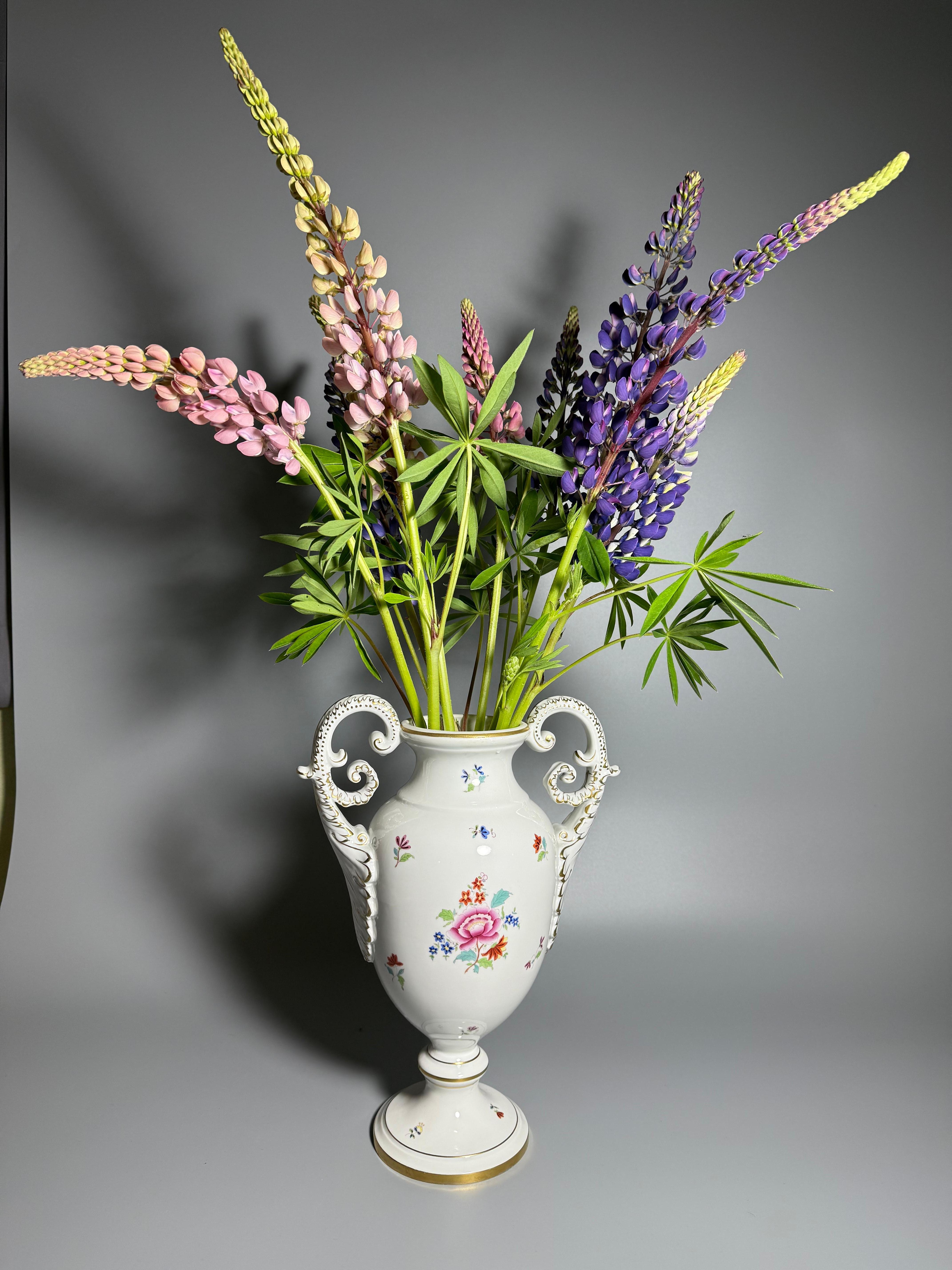 Rococo Porcelain White Flowers Herend Large Two Handled Vase Hand-painted 1950 For Sale 15