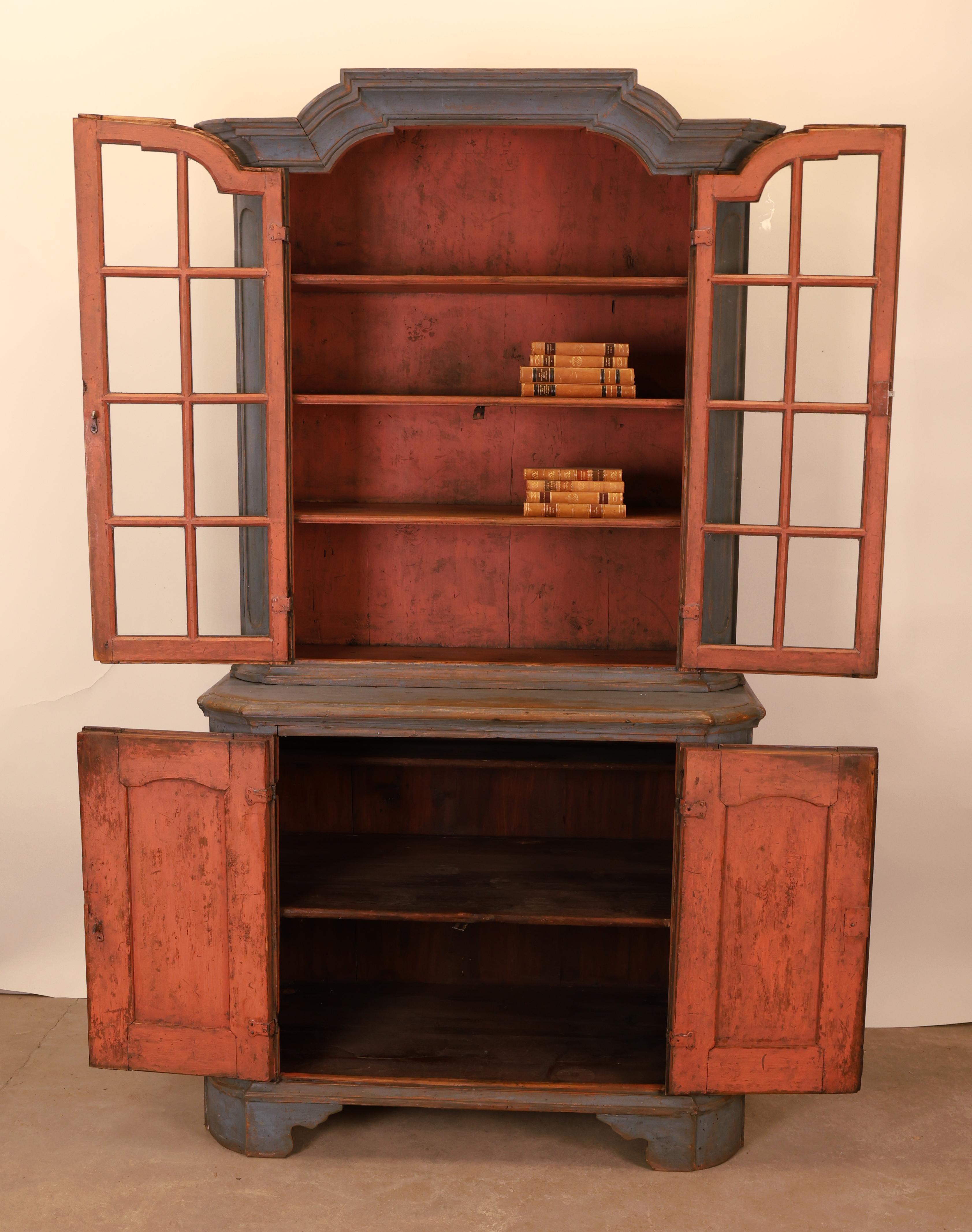 Rococo Vitrine Cabinet, 18th Century For Sale 1