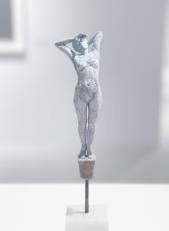 Lilliputien #20 par Rod Moorhead. Sculpture figurative.