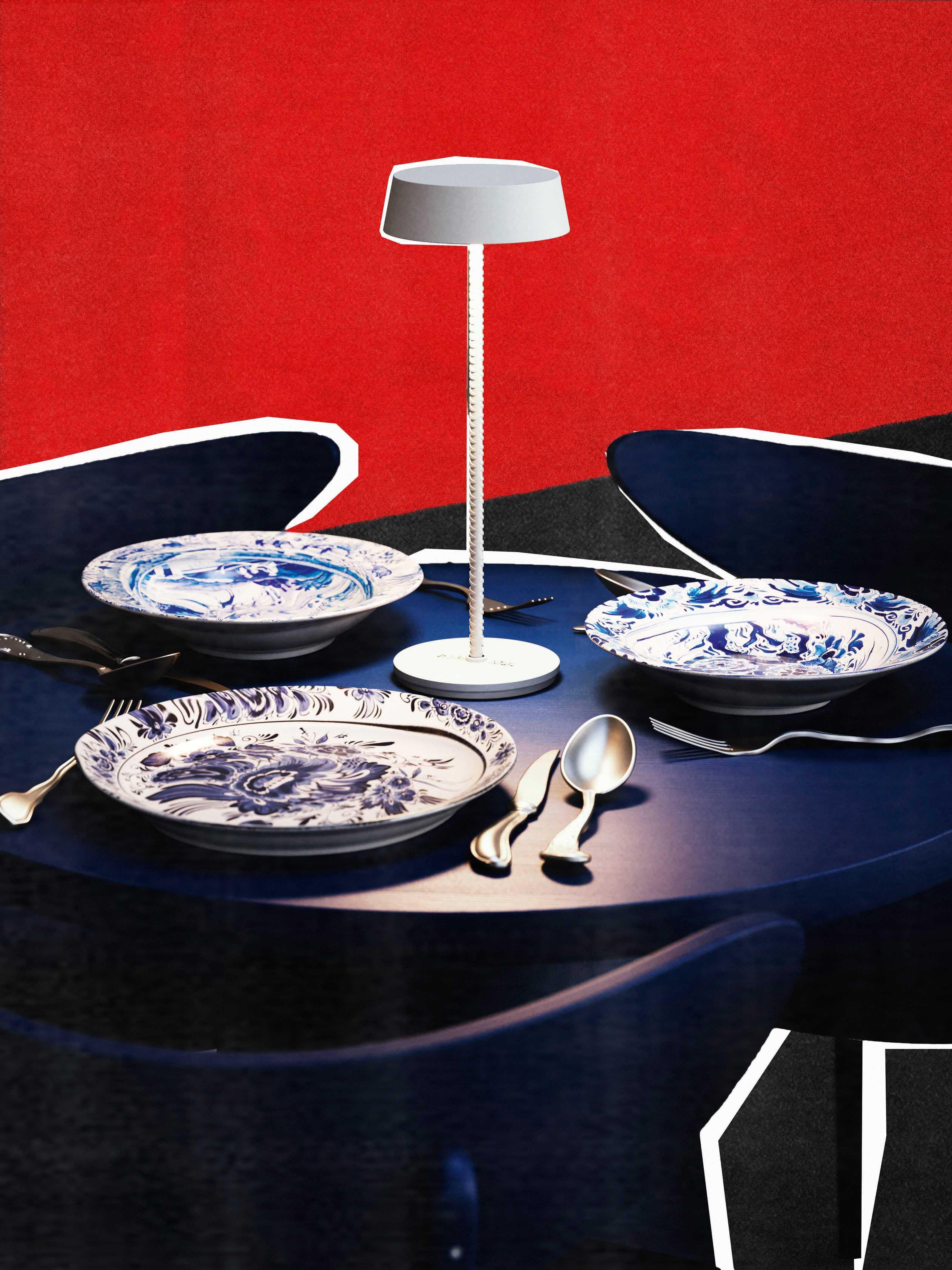 Lámpara de mesa ROD en gris musgo by Diesel Living with Lodes en Nuevo estado para la venta en Brooklyn, NY