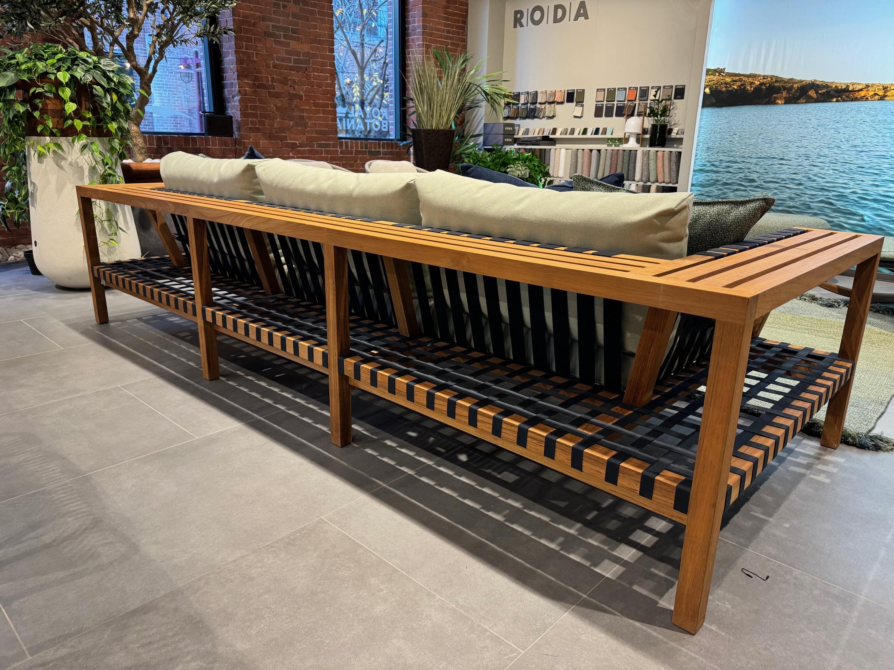 Contemporary Roda Network 130 Outdoor Sofa For Sale