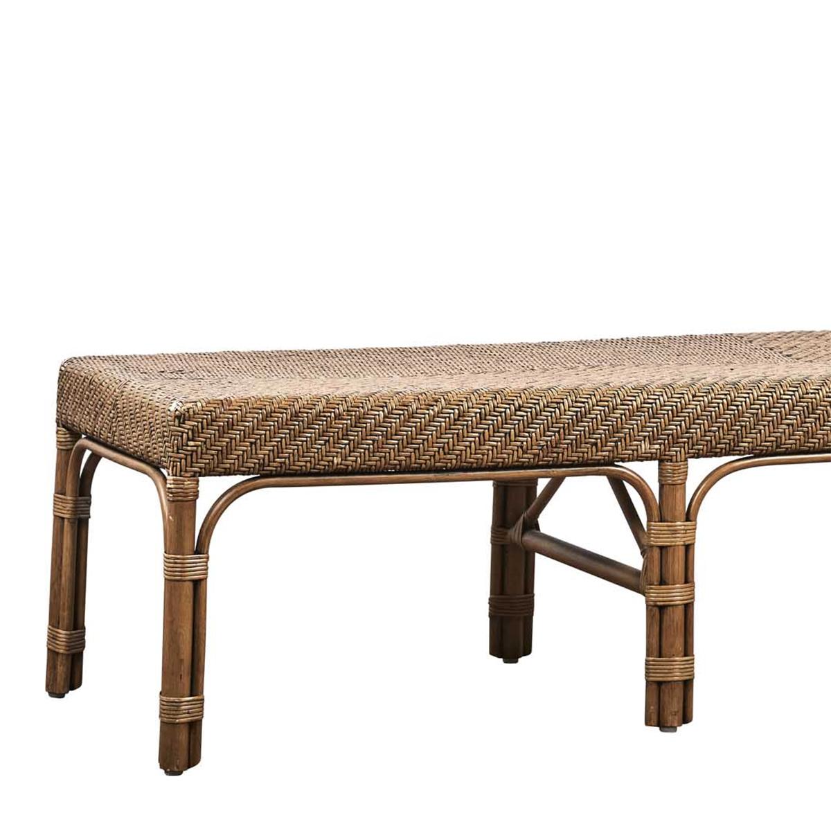 Bench Roda Rattan with all structure 
in handcrafted rattan.