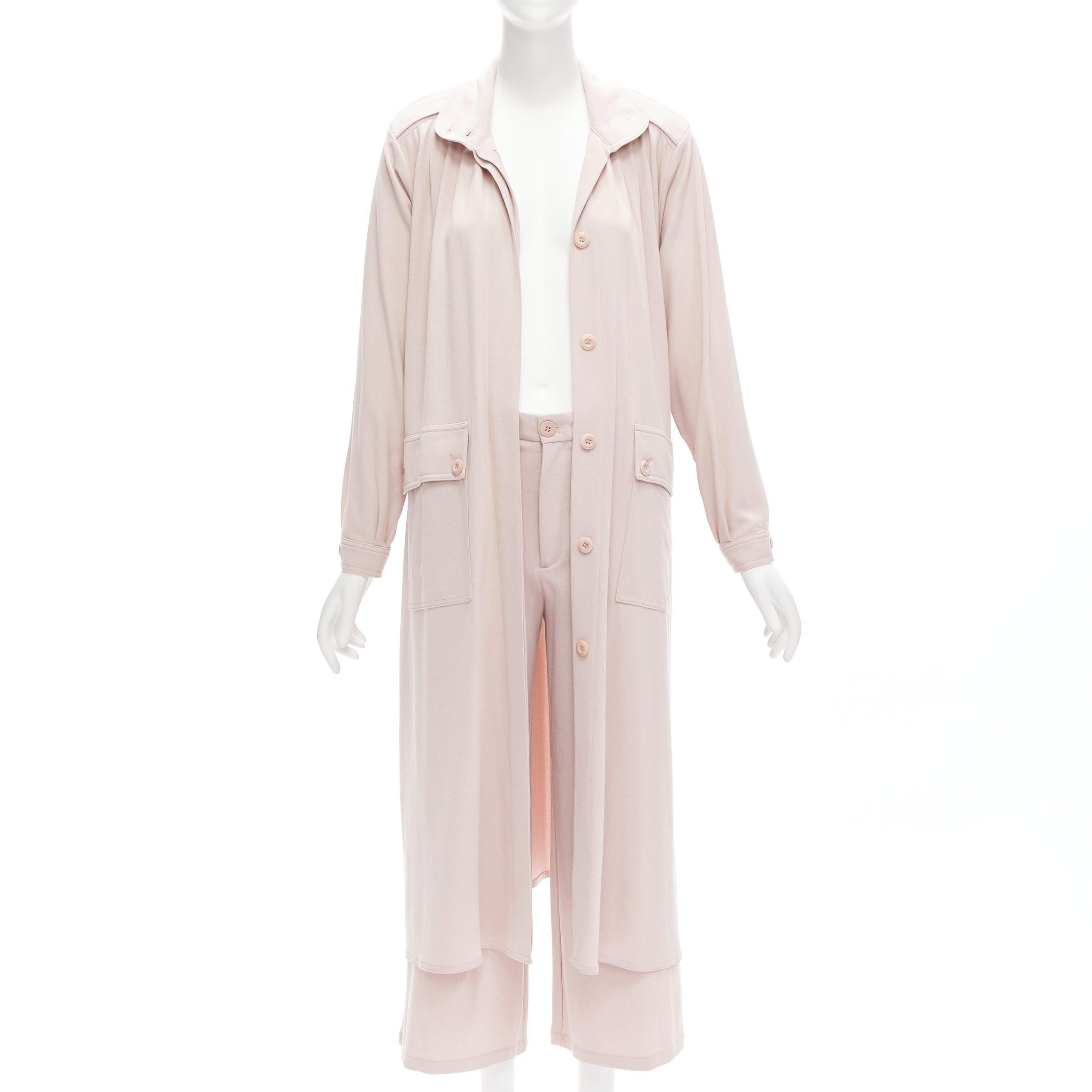 RODEBJER Odessa dusty pink belted long line robe jacket wide pants set XS
Reference: CELG/A00370
Brand: Rodebjer
Material: Polyester, Blend
Color: Pink
Pattern: Solid
Closure: Belt
Made in: Lithuania

CONDITION:
Condition: Good, this item was