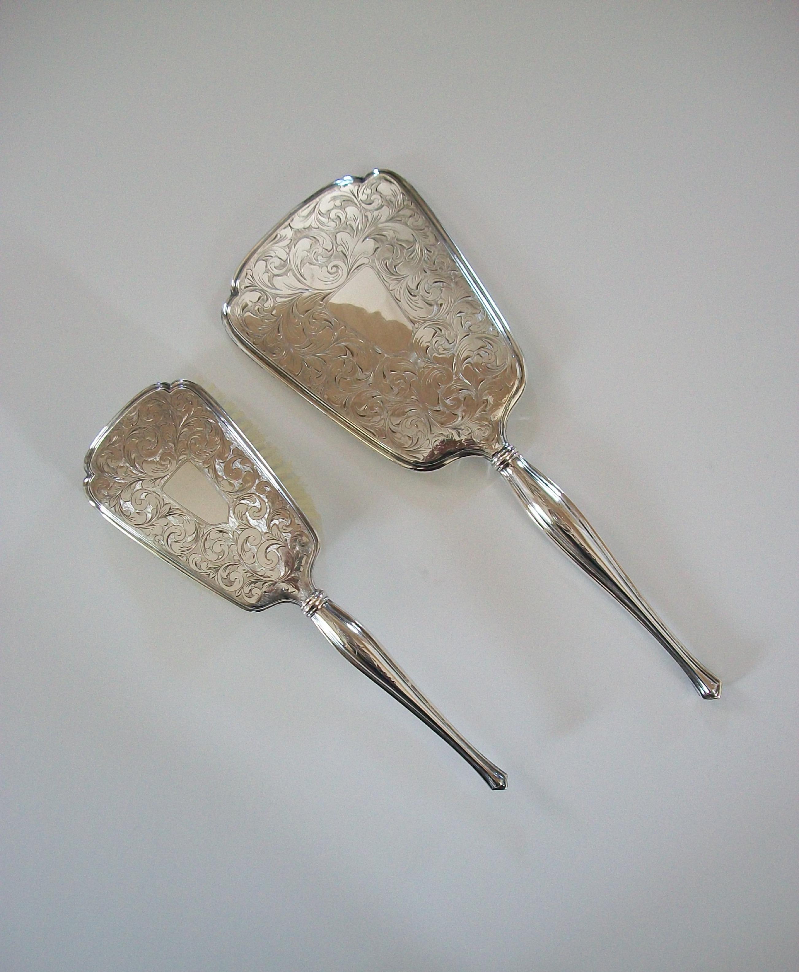 RODEN BROTHERS - Edwardian Sterling Silver Grooming Set - Canada - Circa 1910 For Sale 1