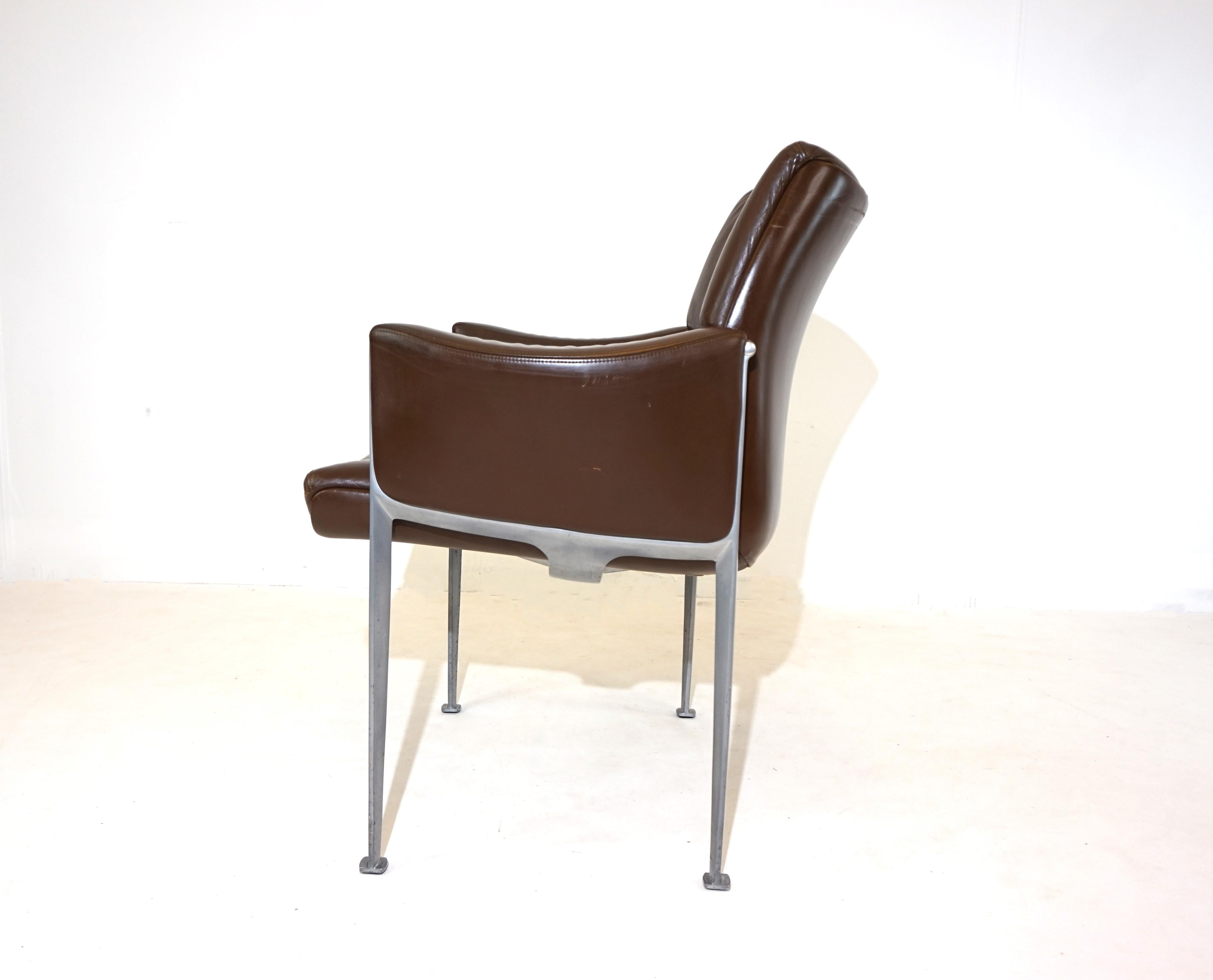 Röder Söhne Set of 3 leather office/dining room chairs by Miller Borgsen 10