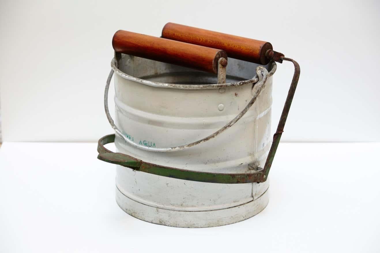 Mid-Century Modern Rodex Mop Bucket Frist Patent by Manuel Jalon Corominas For Sale