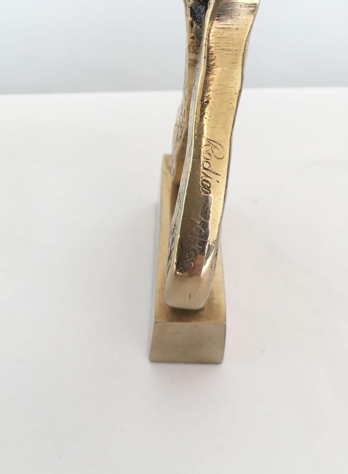 1980 Italia Postmoderna Rodica Tanasescu Escultura abstracta de bronce Maratoneta en venta 4