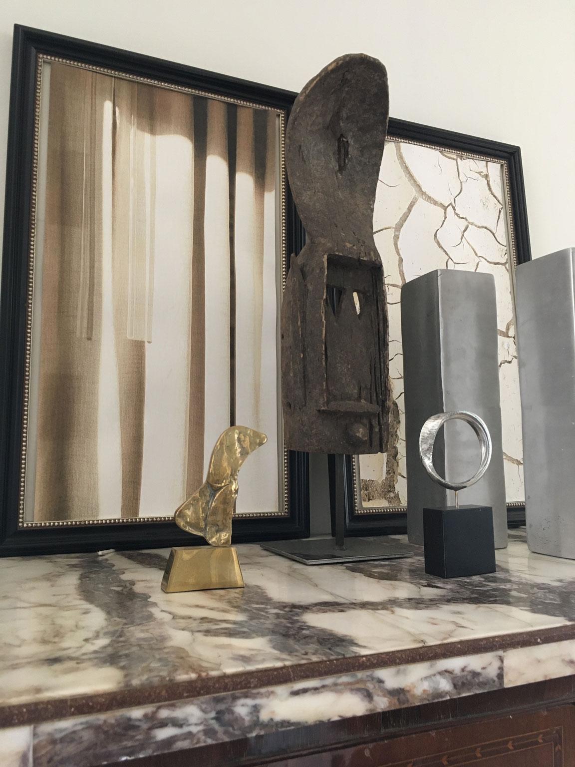 1980 Italia Postmoderna Rodica Tanasescu Escultura abstracta de bronce Musa en venta 10