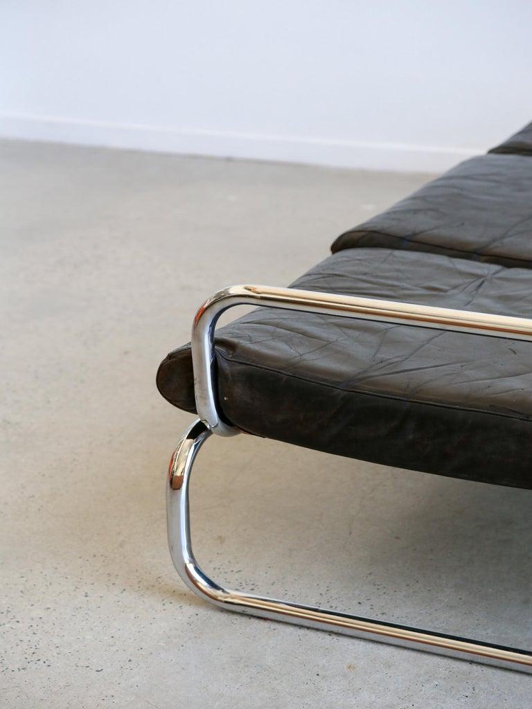 Rodney Kinsman for OMK Canapé trois places en cuir noir en vente 6