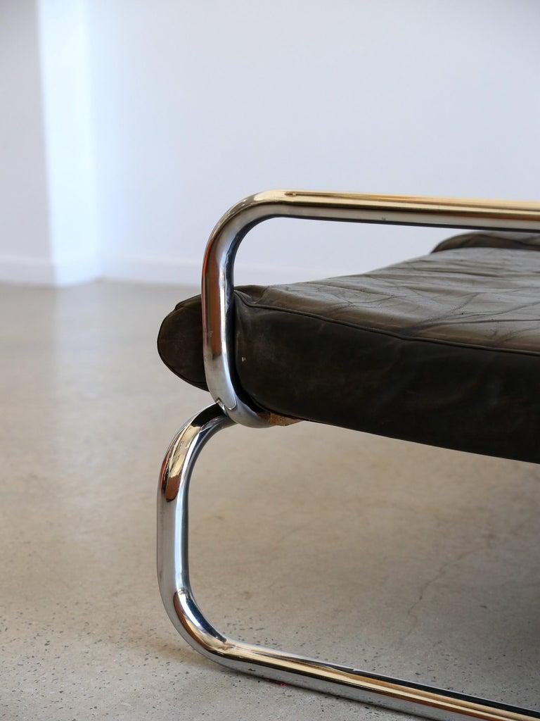 Rodney Kinsman for OMK Canapé trois places en cuir noir en vente 7