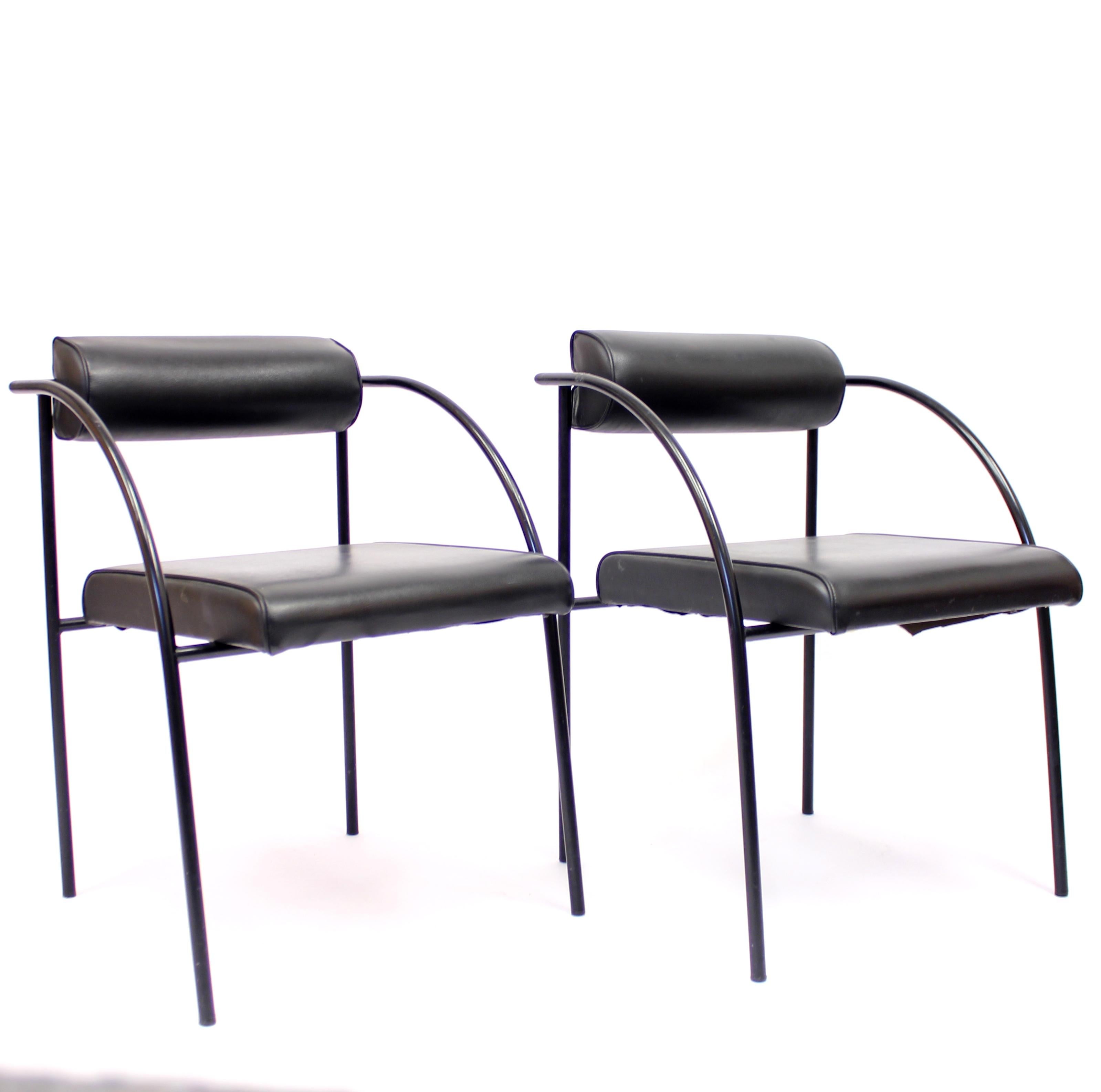 Fin du 20e siècle Rodney Kinsman, paire de chaises postmodernes viennoises, Bieffeplast, années 1980 en vente