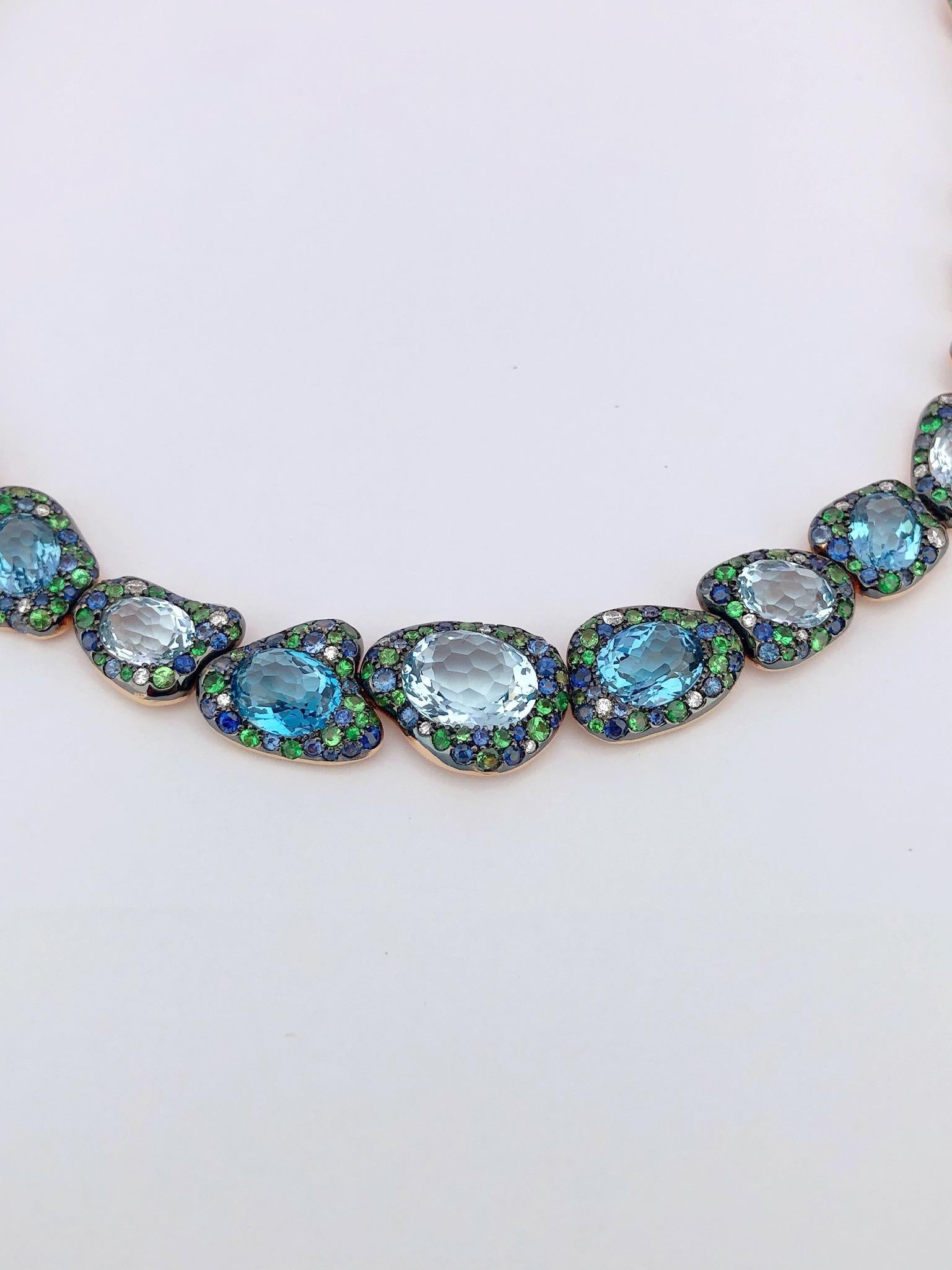 Rodney Rayner Halskette aus 18 Karat RG, blauem Saphir, blauem Topas, Tsavorit und Diamanten für Damen oder Herren