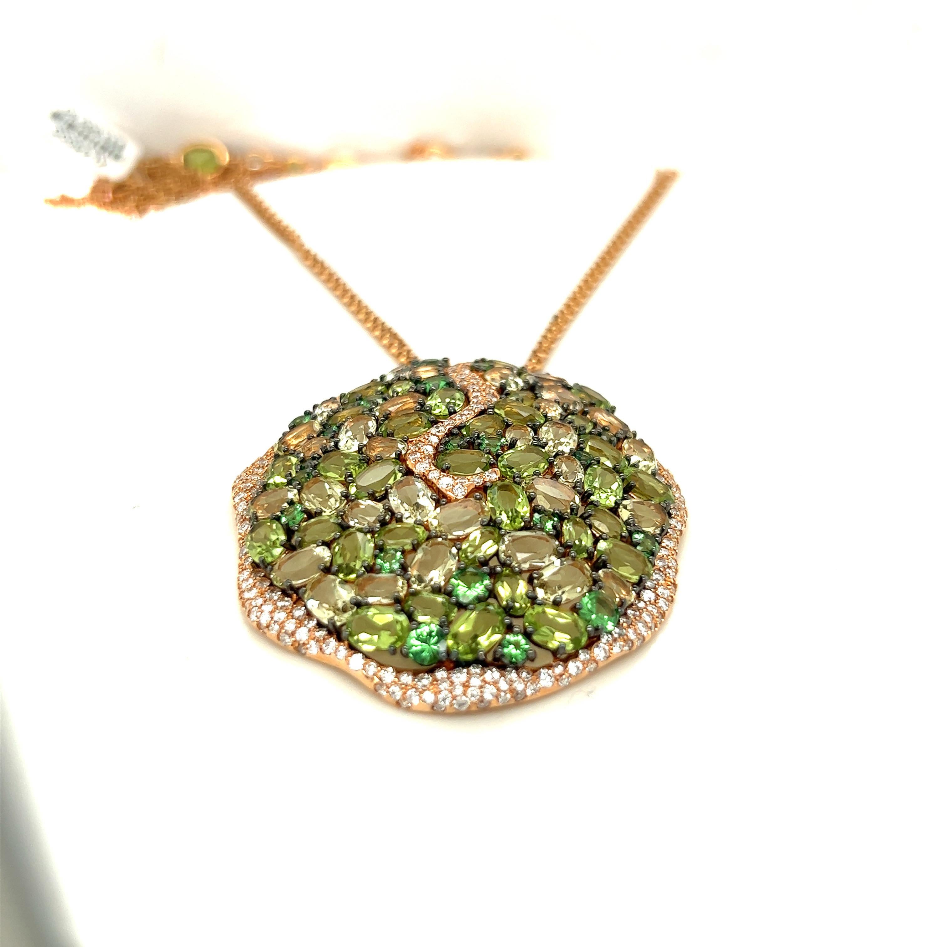 Rodney Rayner Colgante de Oro Rosa de 18 KT con Peridoto, Tsavorita, Diamantes y Qtz Verde Contemporáneo en venta