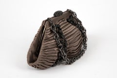 Sac à main de soirée en soie gris Rodo