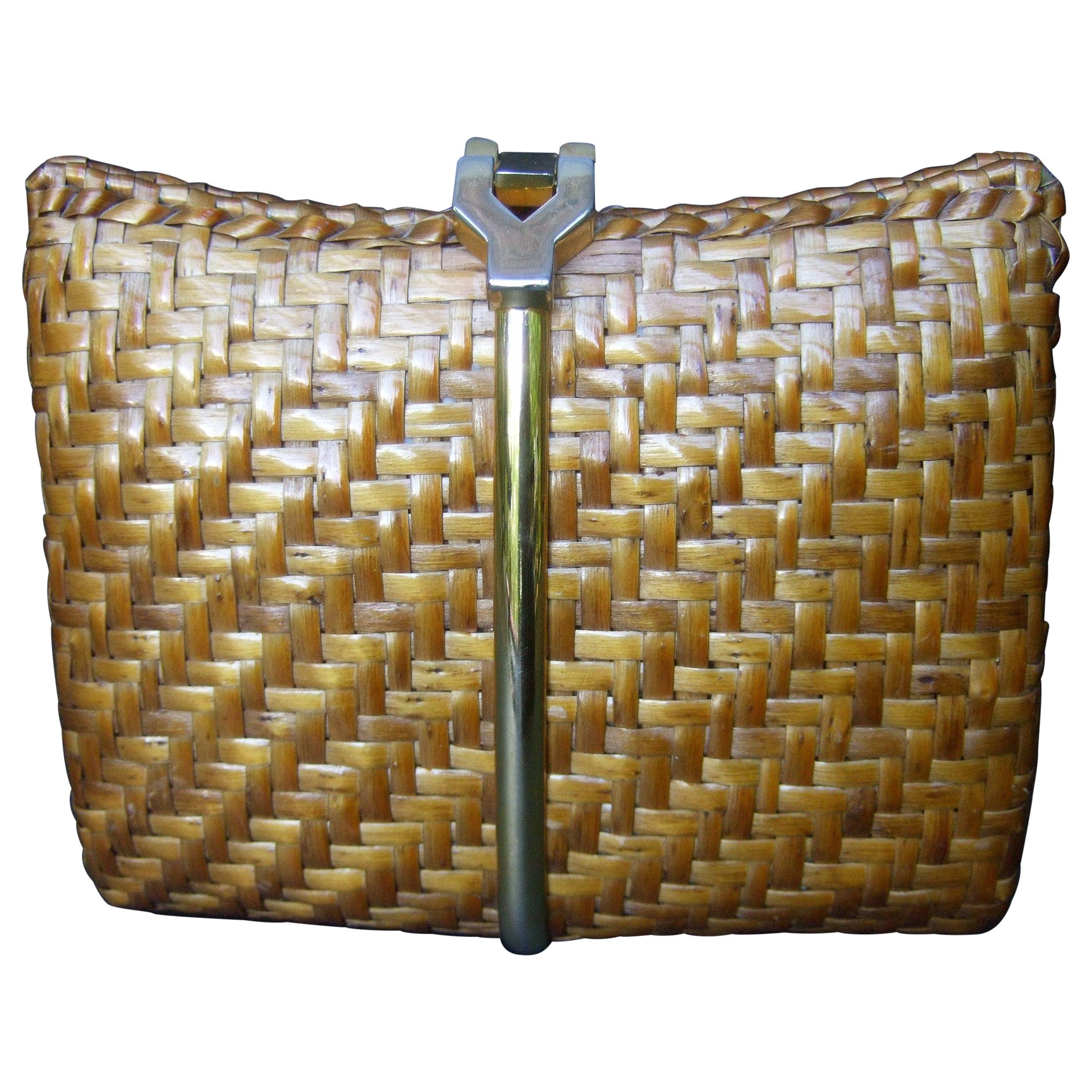 Rodo Italy Chic Woven Wicker Rattan Clutch Bag c 1980 For Sale
