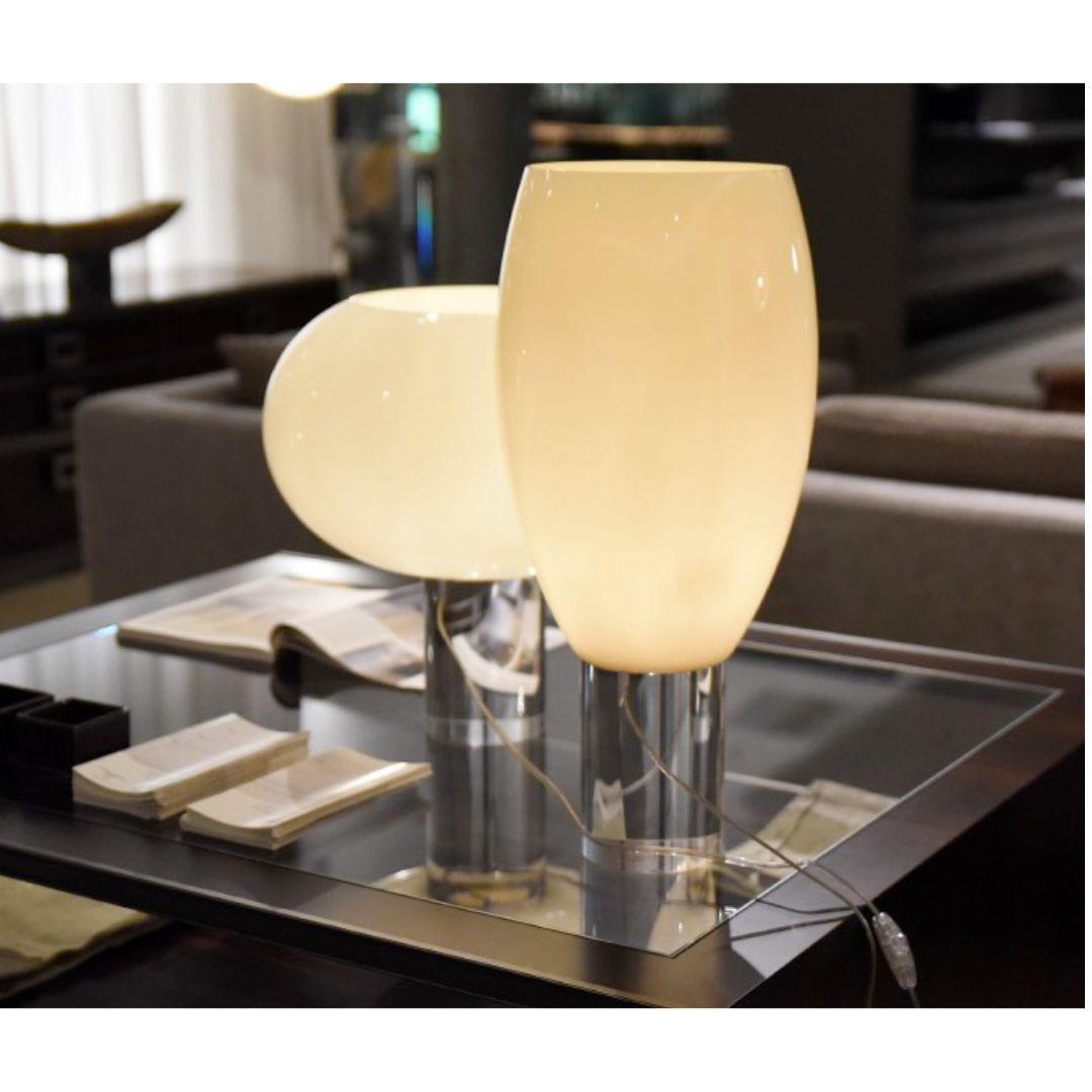 Rodolfo Dordoni ‘Buds 1’ Handblown Glass Table Lamp in White for Foscarini In New Condition For Sale In Glendale, CA