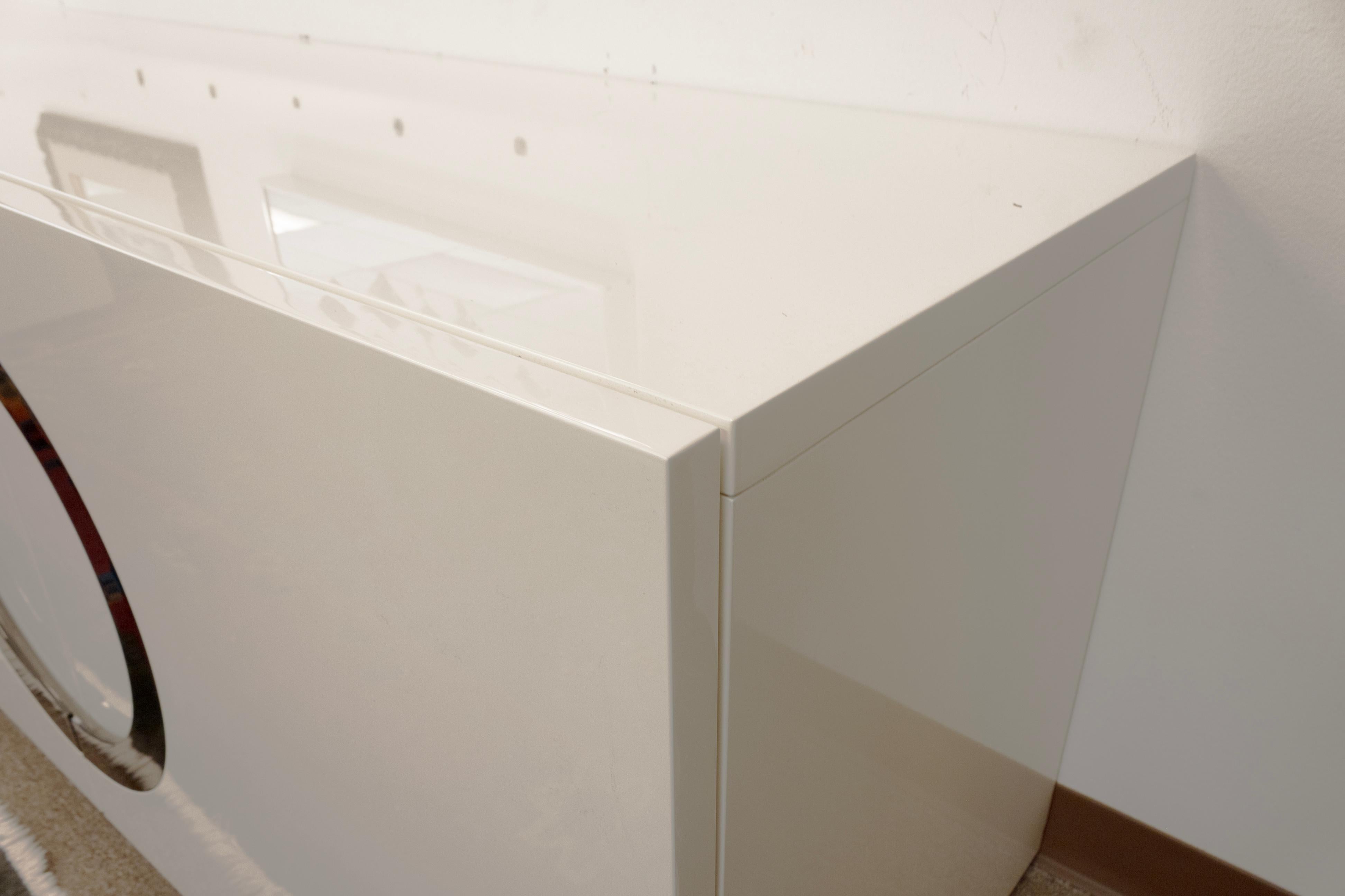 Rodolfo Dordoni for Minotti Archipenko White Lacquer and Chrome Credenza Cabinet 1
