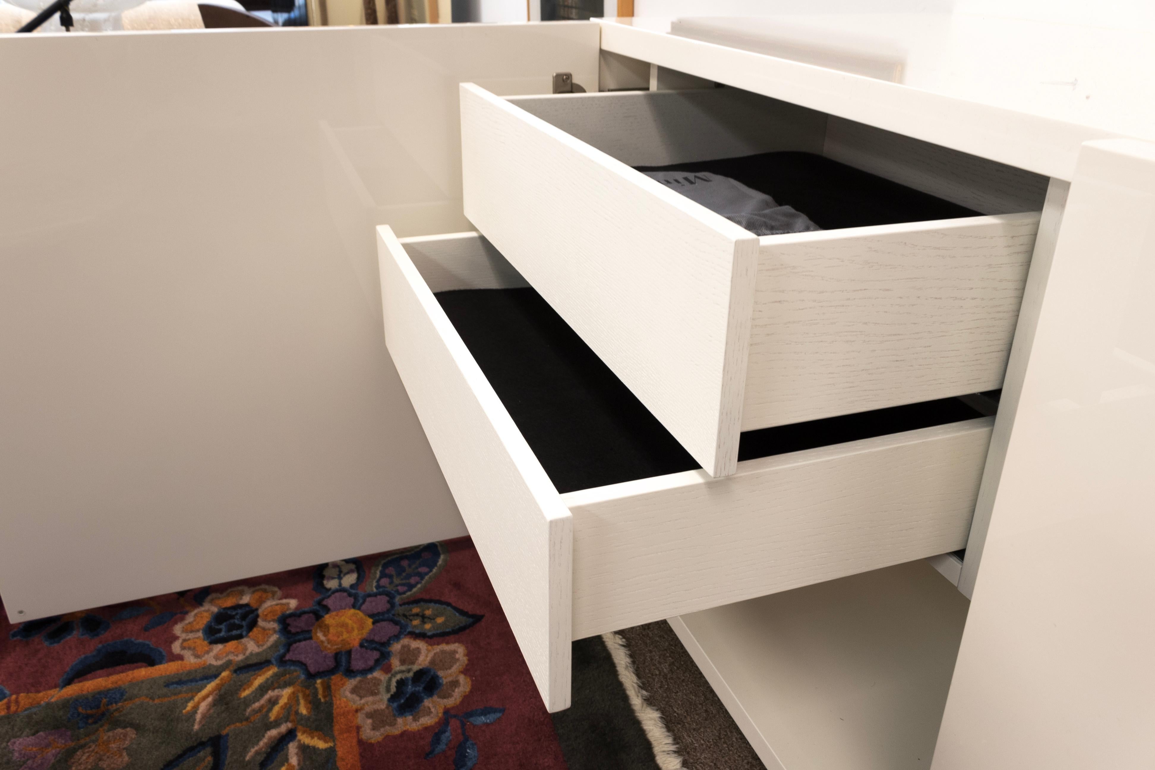 Rodolfo Dordoni for Minotti Archipenko White Lacquer and Chrome Credenza Cabinet 2