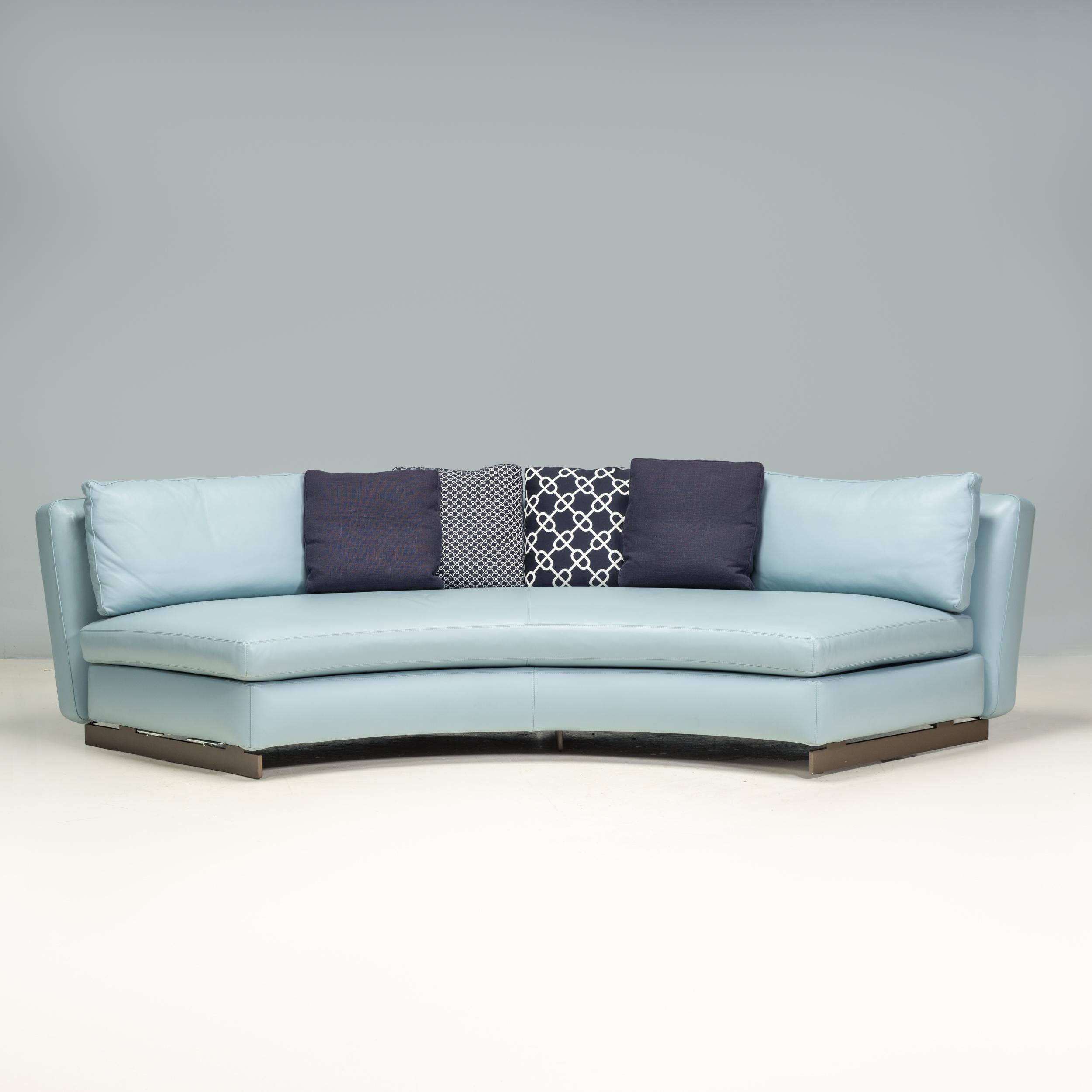 Originally designed by Roldolfo Dordoni in 2015 and manufactured by Minotti, the Seymour low sofa is a fantastic example of modern Italian design.

With a curvaceous silhouette, the sofa has a semi-circular seat with a curved backrest and sits on