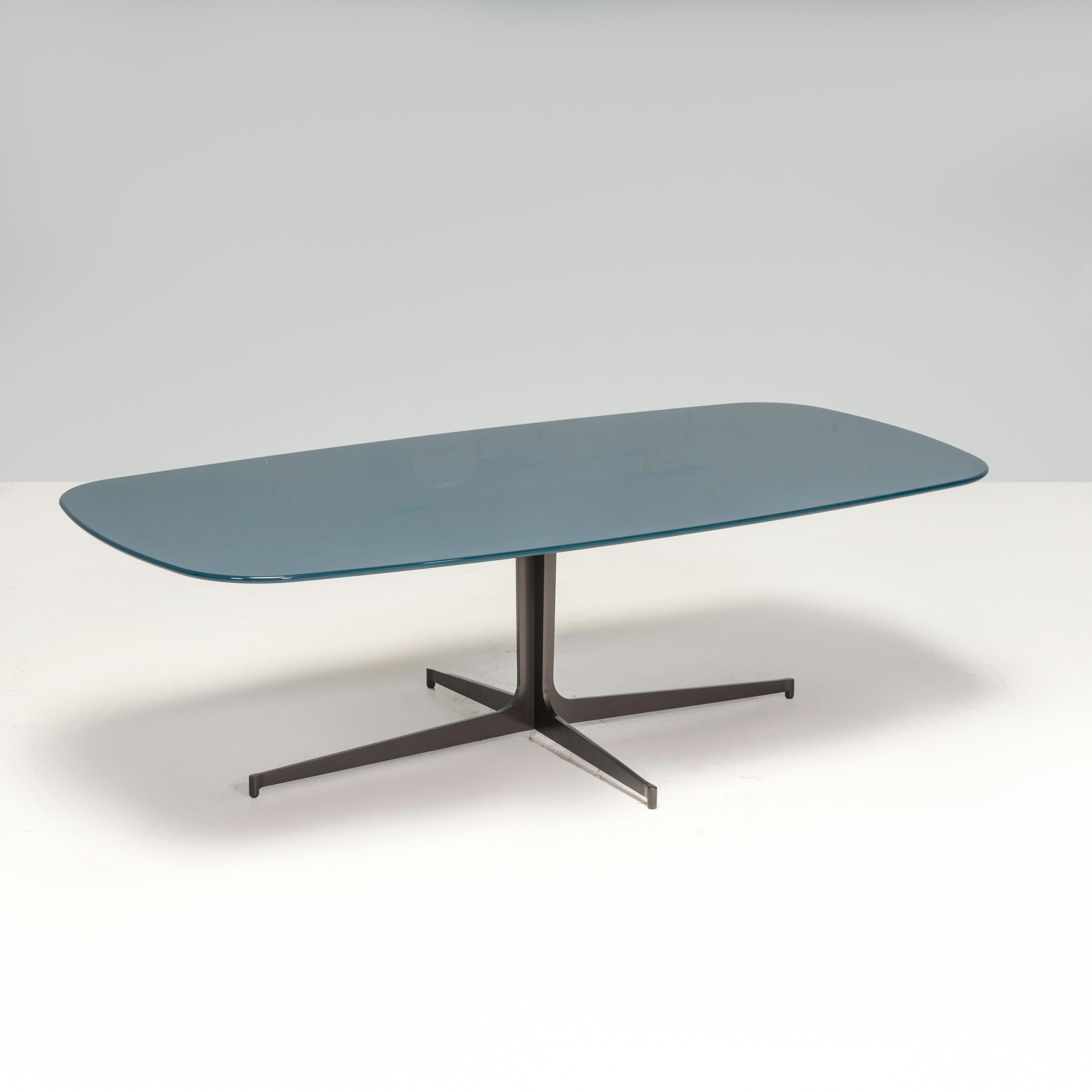 italien Table basse bleu Glosss de Rodolfo Dordoni pour Minotti Clyfford en vente