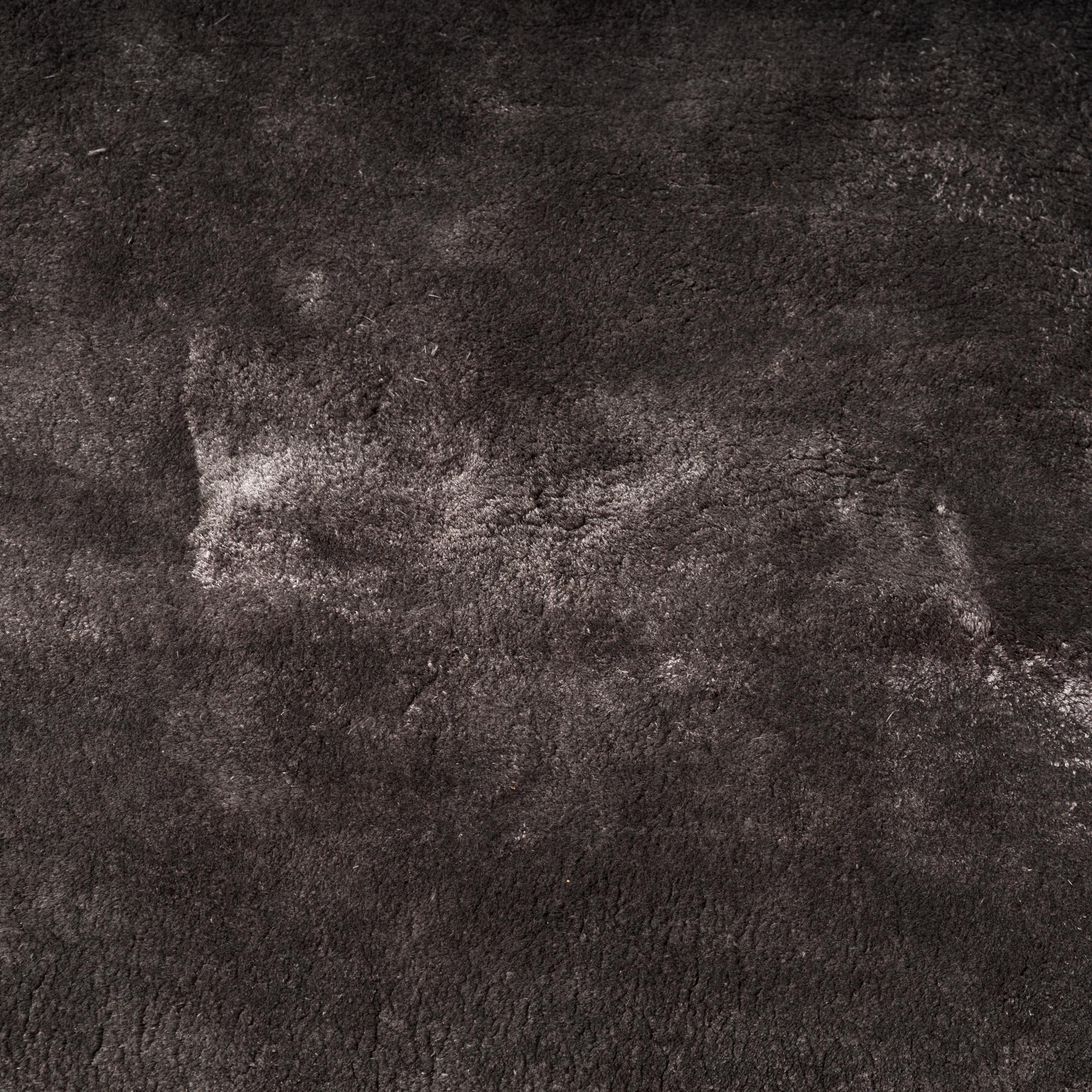 Rodolfo Dordoni für Minotti Grauer Dibbets-Teppich in Grau, 300 cm x 200 cm (Italienisch) im Angebot