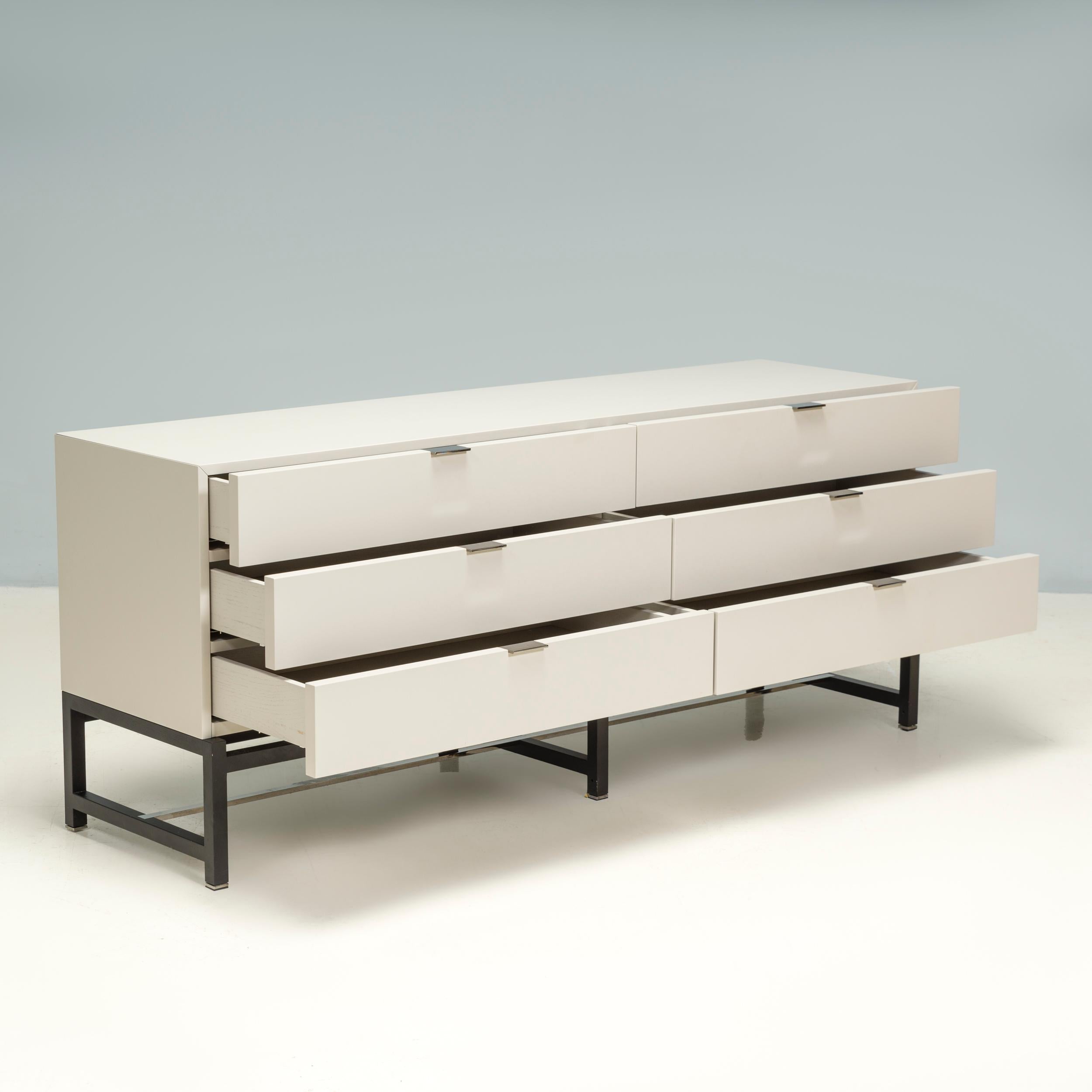 Rodolfo Dordoni for Minotti White Lacquer Harvey Chest of Drawers In Good Condition For Sale In London, GB