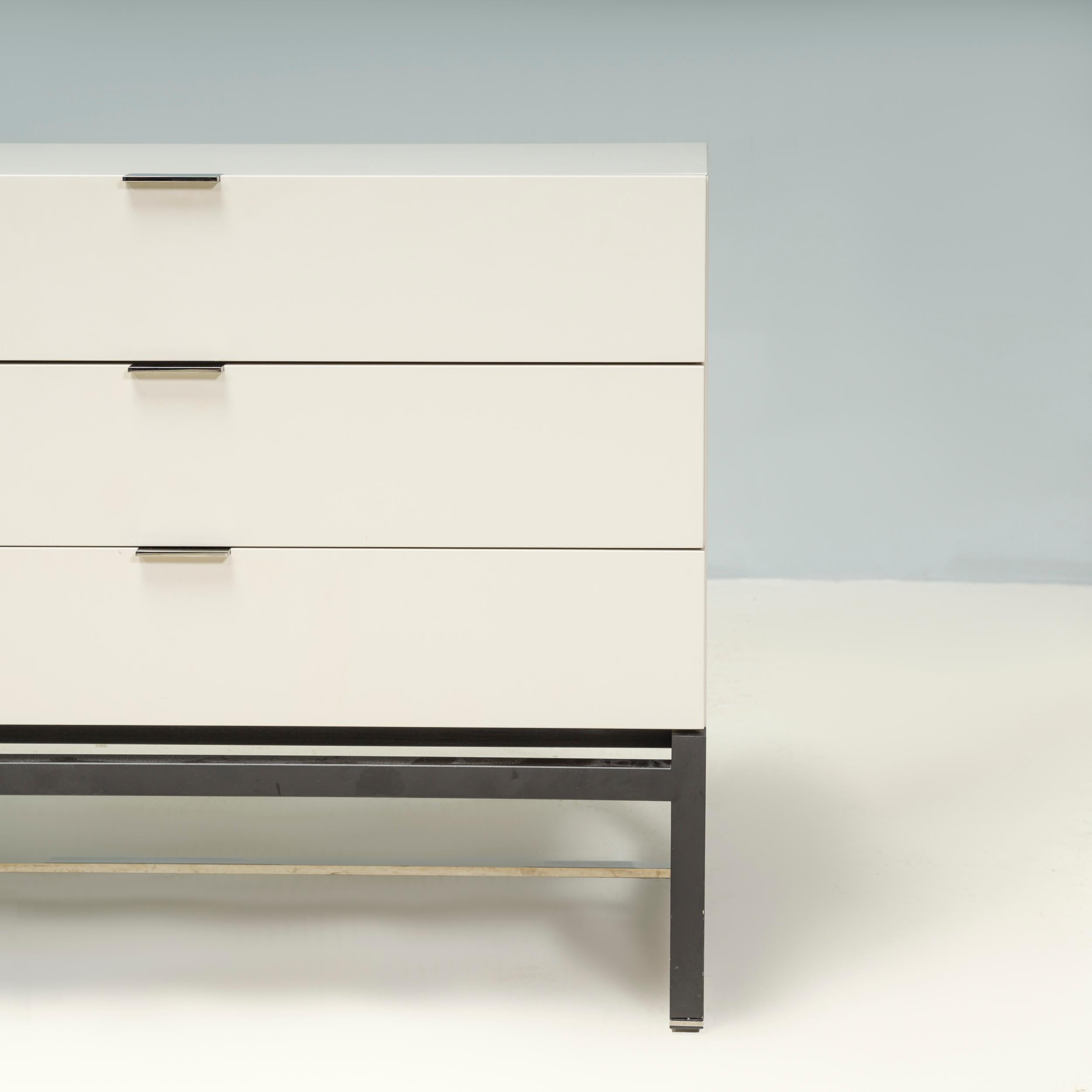 Rodolfo Dordoni for Minotti White Lacquer Harvey Chest of Drawers For Sale 1