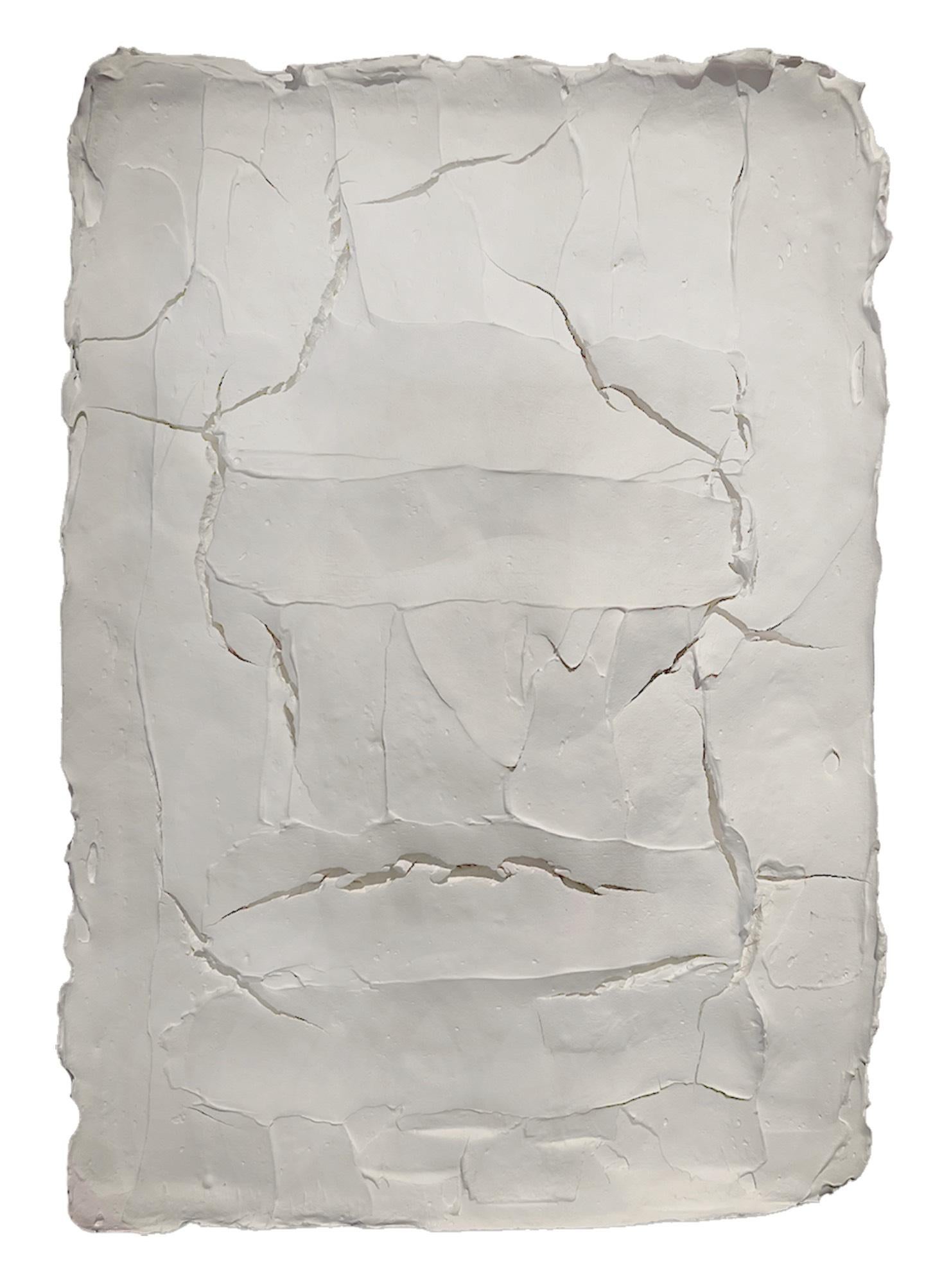 Ragisména series White M2, Abstract Sculpture