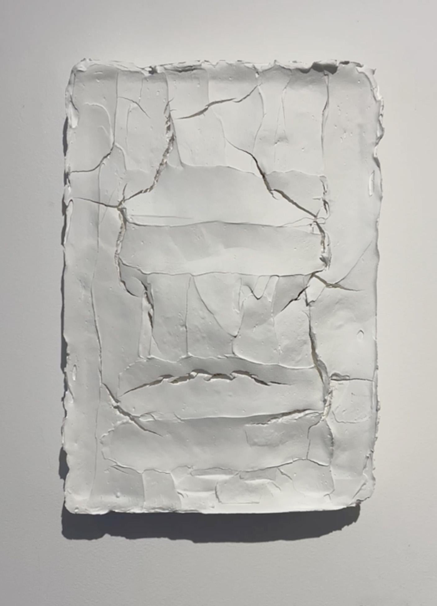 Ragisména series White M2, Abstract Sculpture