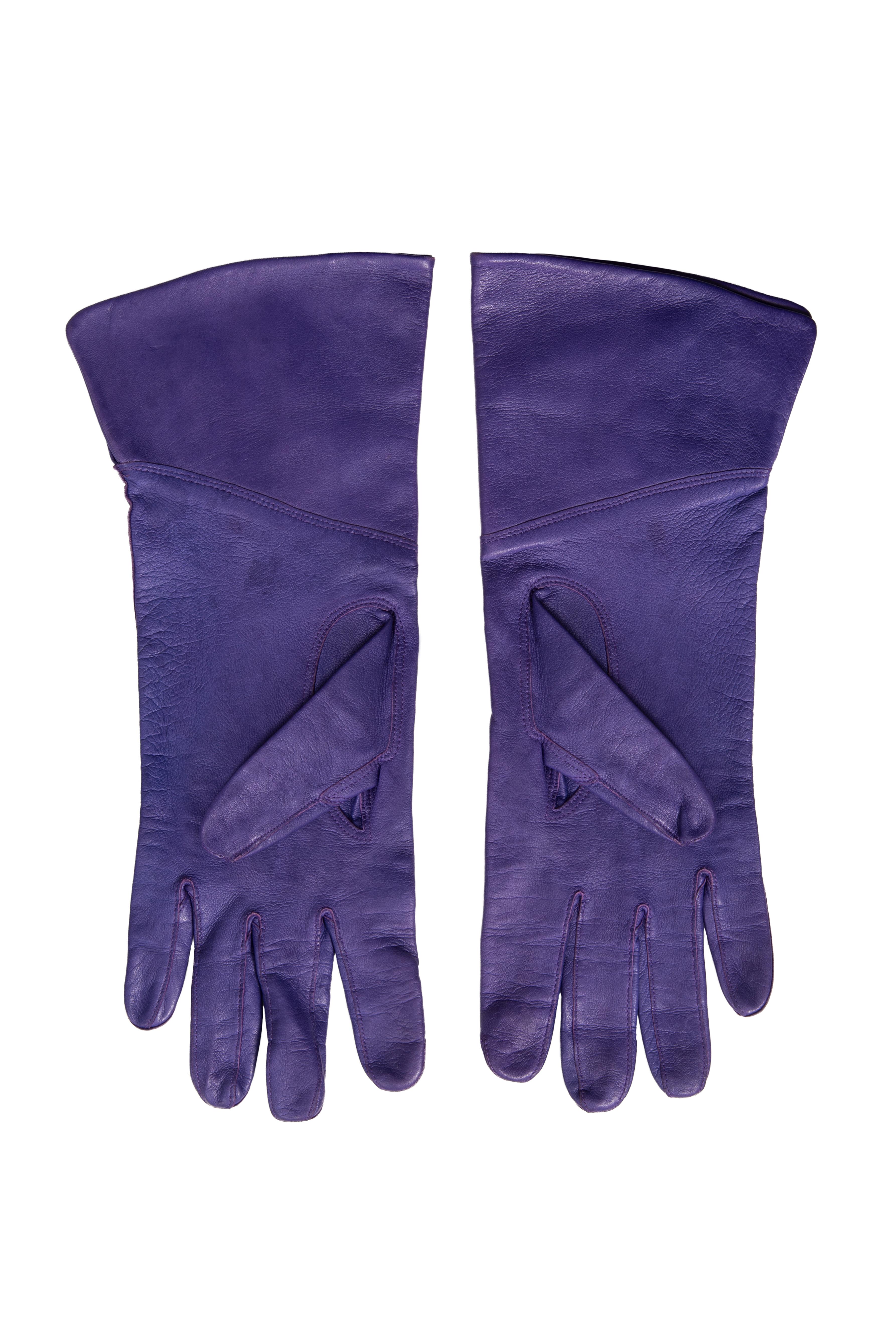 Women's Roeckl Munich Purple Nappa Leather Gauntlet-Style Gloves with Flared Cuffs For Sale