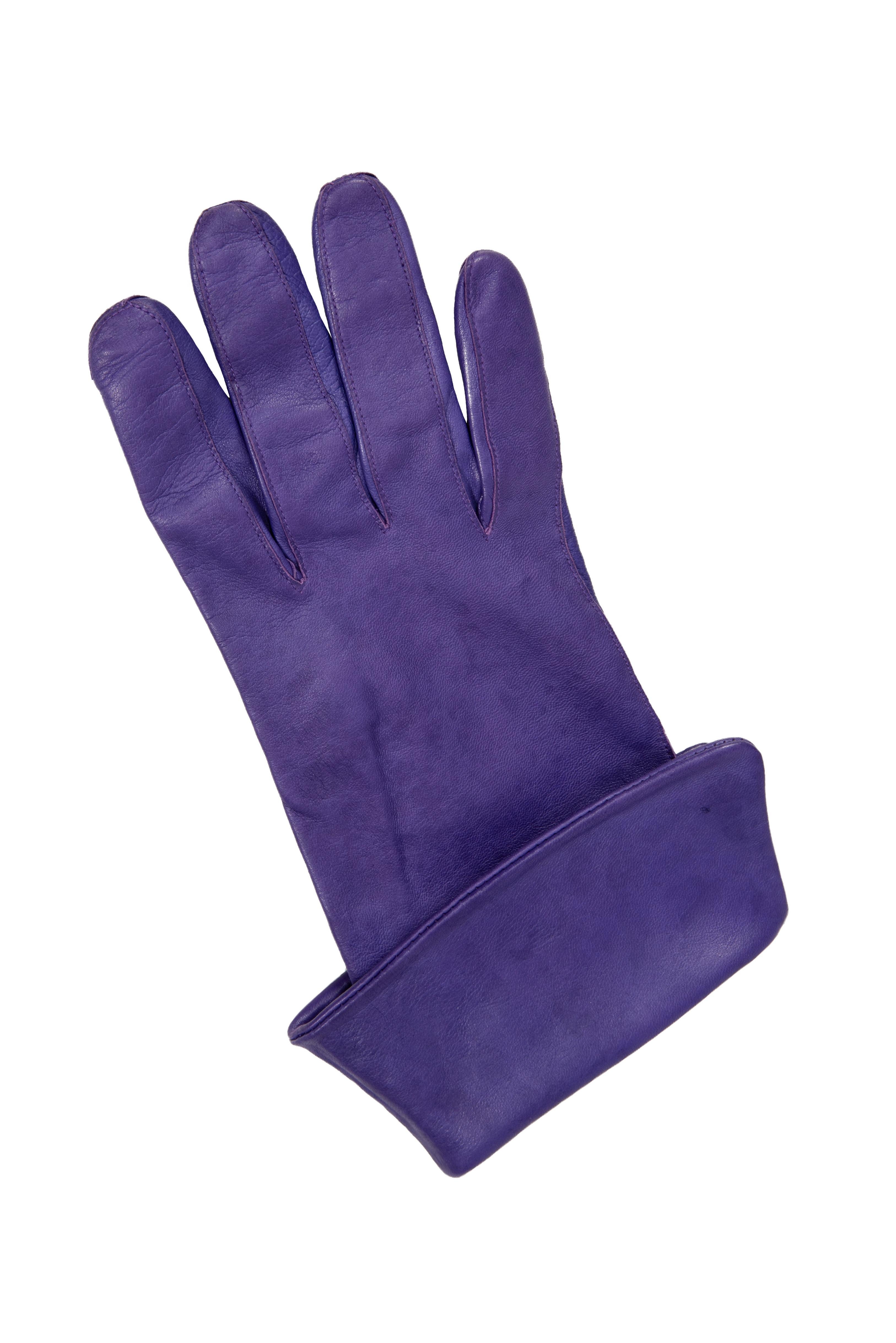 Roeckl Munich Purple Nappa Leather Gauntlet-Style Gloves with Flared Cuffs For Sale 2