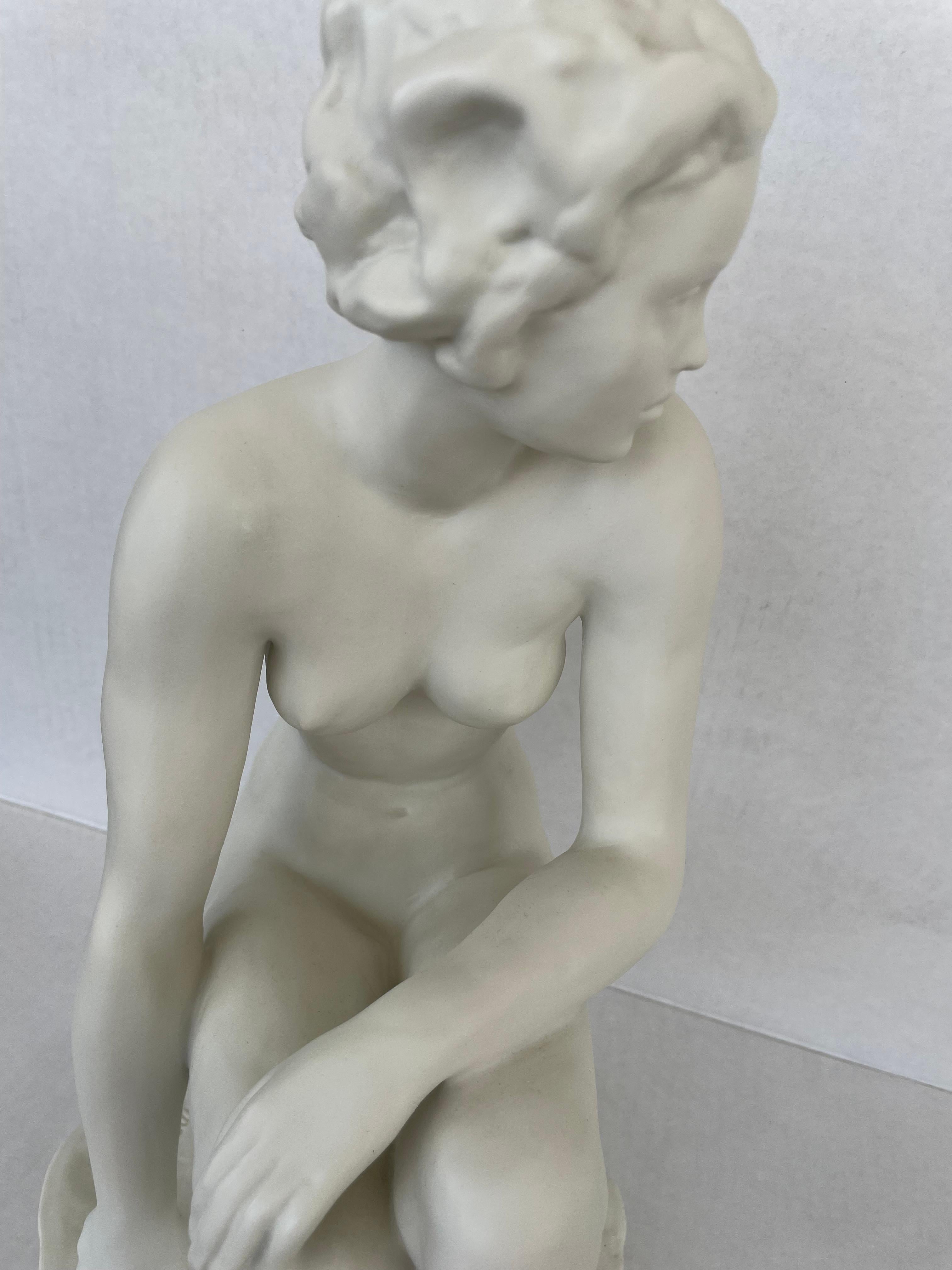 Roenthal-Figur einer weiblichen Aktfigur „Die Hockende“ im Angebot 10