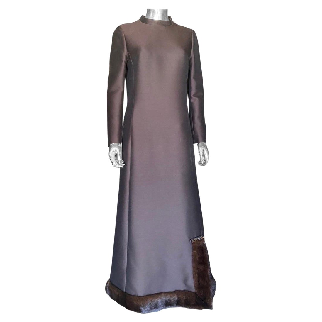 Rogaire London Vintage 70er Jahre maßgeschneidertes Abendkleid mit Nerz &amp; Perlenbesatz Größe 10-12