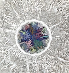„Ghost Coral Color Variation“, Organischer Handschliff, Laserschliff, Papier-Wandskulptur