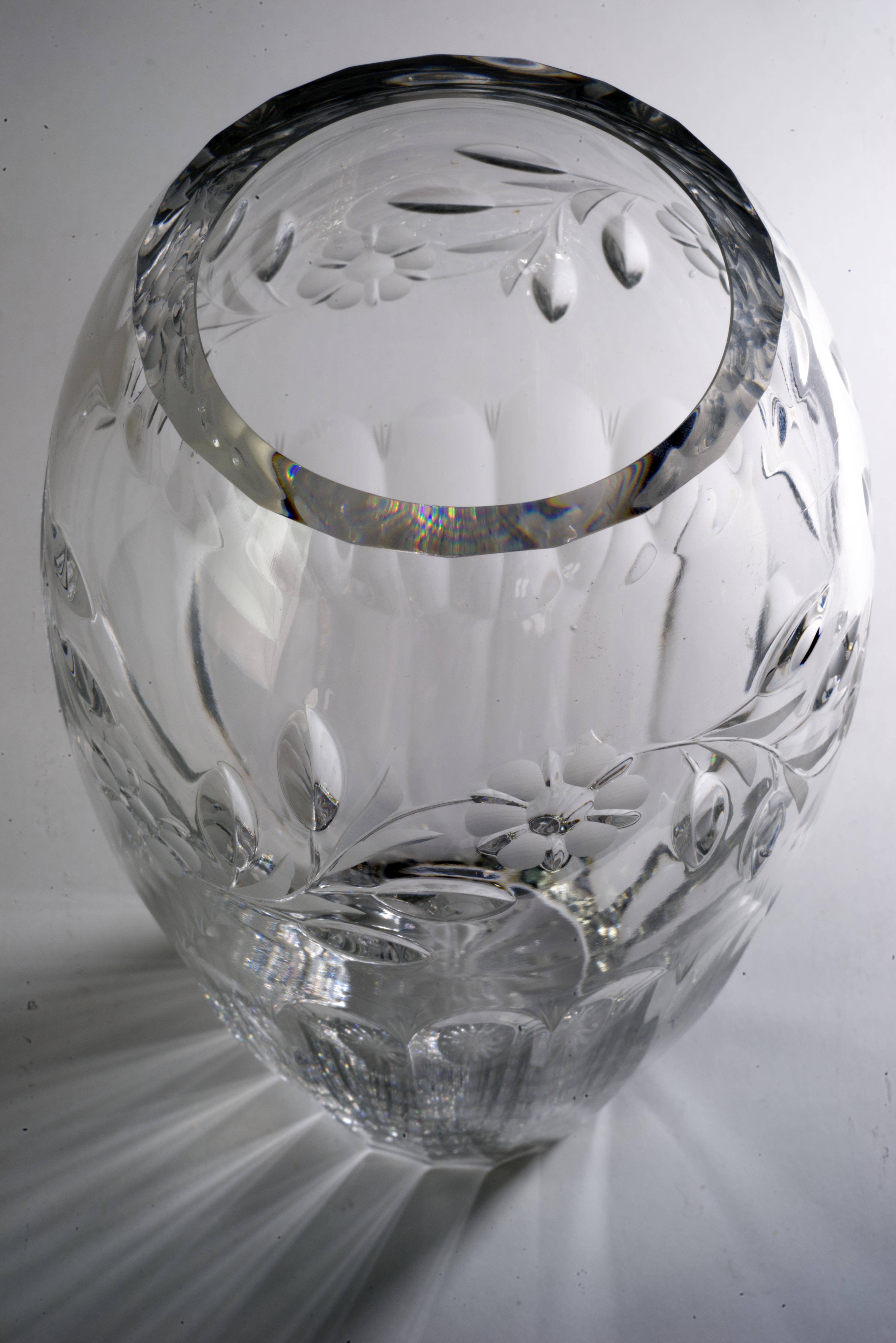 Rogaska Crystal Vase In Good Condition For Sale In Clifton Springs, NY