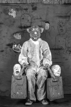 Bagged Roger Ballen, Roger The Rat, Schwarz-Weiß, Tier, Fotografie, Kunst