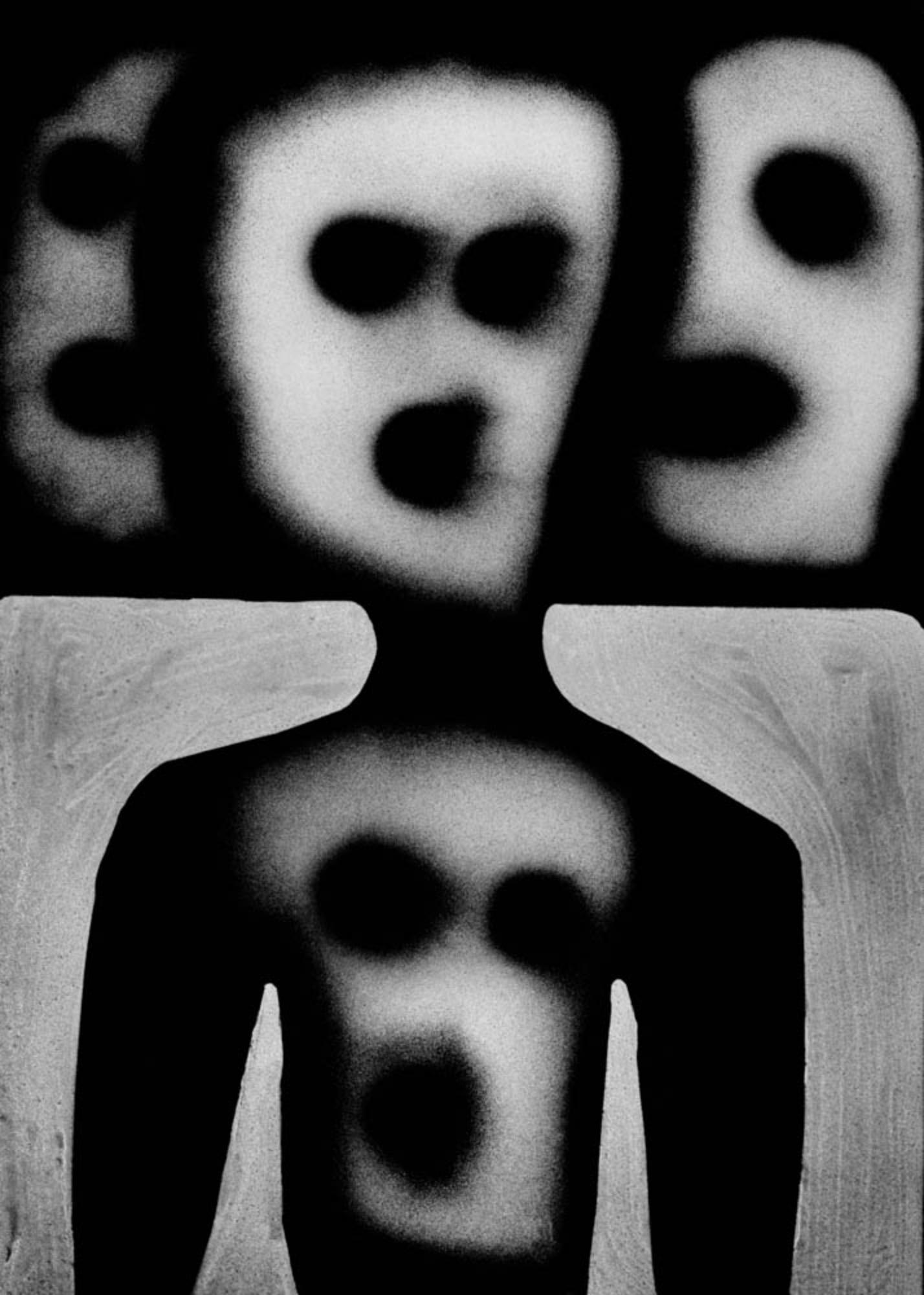 Roger Ballen
Voices, de la série "The Theatre of Apparitions", 2012
Caisson lumineux Texflex simple face, revêtement époxy noir ferro
Caisson lumineux 100 x 86 x 9 cm (39 3/8 x 33 7/8 x 3 1/2 in.)
Édition de 3 (#1/3)

Tous les caissons lumineux
