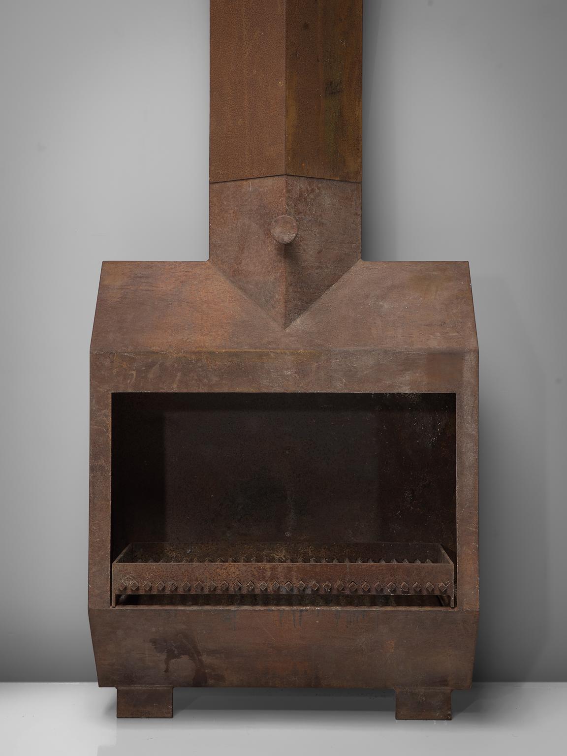 Roger Bonduel Chimenea única de acero corten Belga