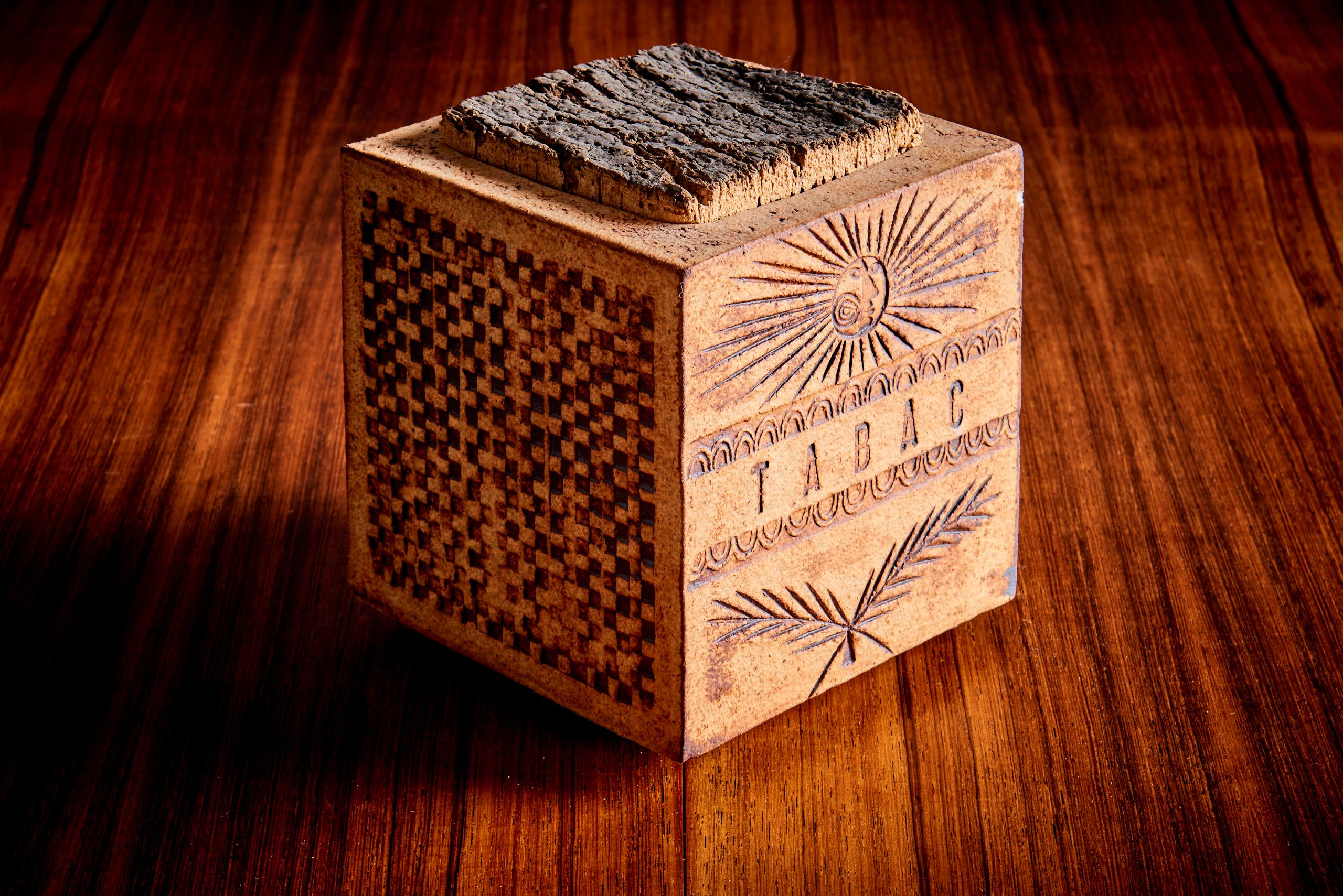 Roger Capron 1 des 5 pots à tabac, France - 1970