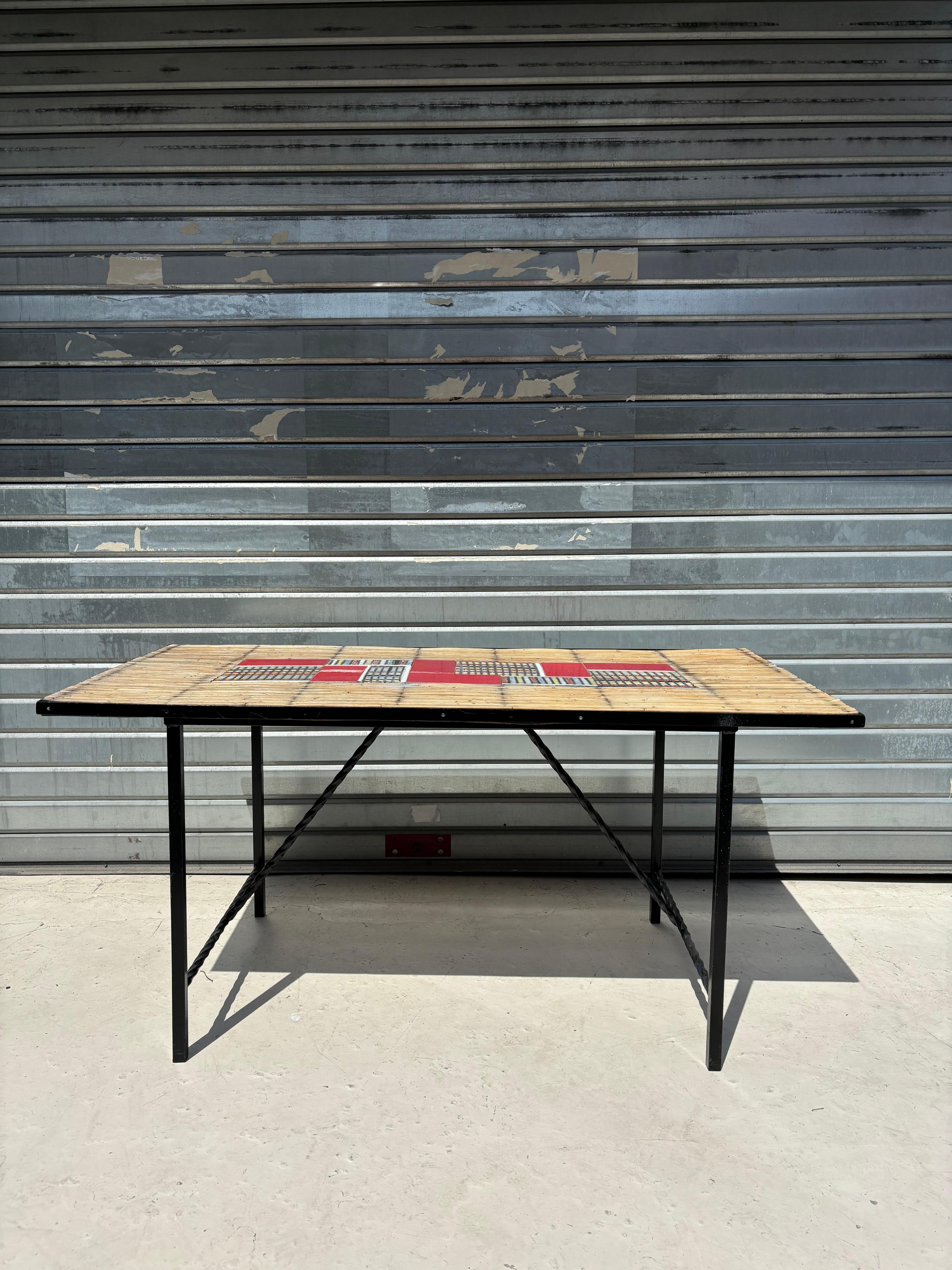 Mesa de comedor Roger Capron y Audoux Minet Moderno de mediados de siglo en venta
