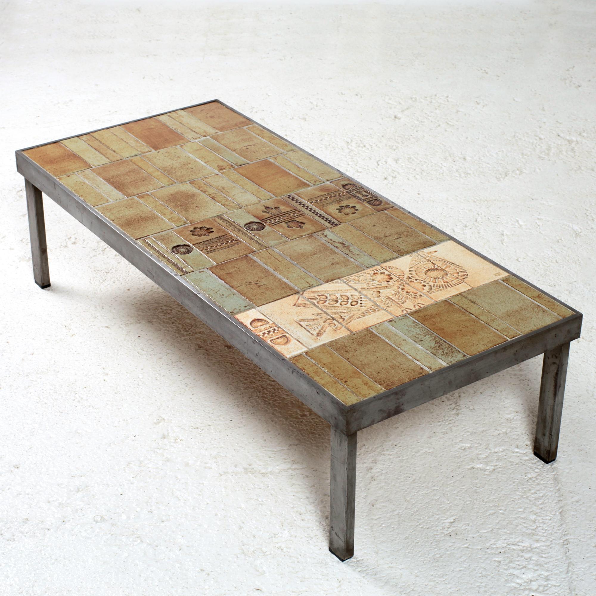 Mesa baja de cerámica Roger Capron con decoración de pájaros, Vallauris Francia 1960 Francés en venta