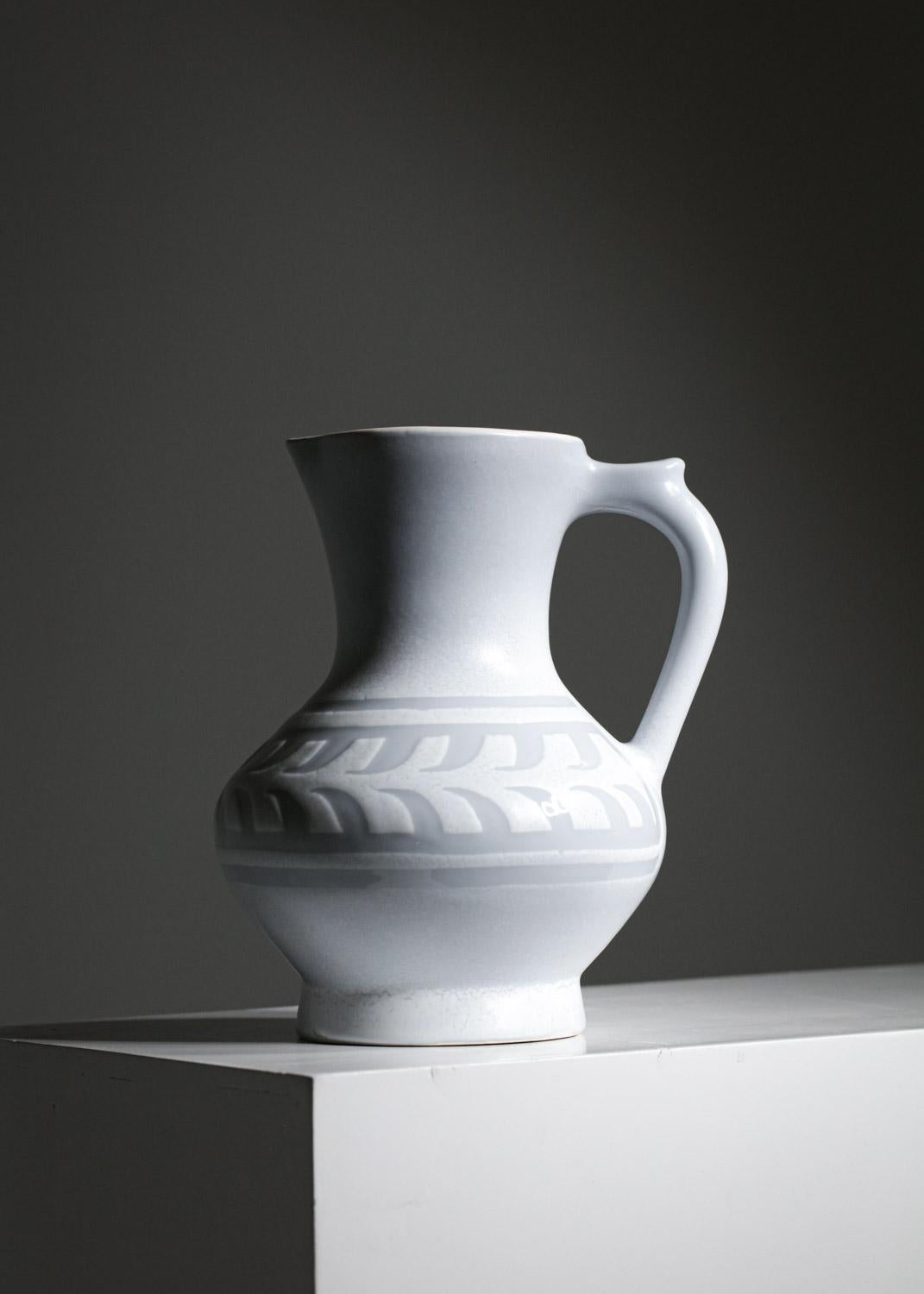 Roger Capron ceramic French pitcher pichet vallauris vase 60's - G653 In Good Condition For Sale In Lyon, FR