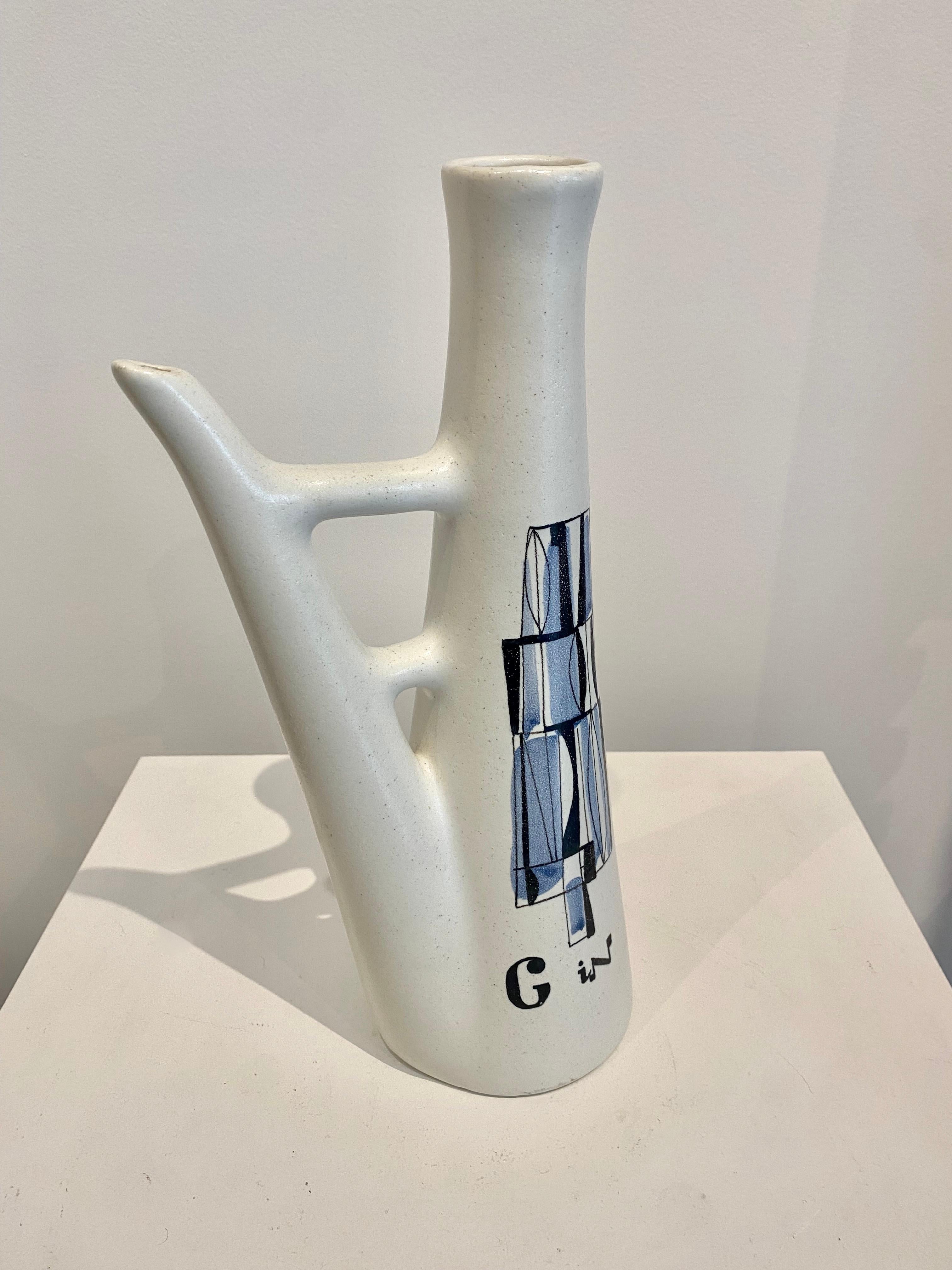 Roger Capron (1922-2006)
Stylized ceramic bottle 