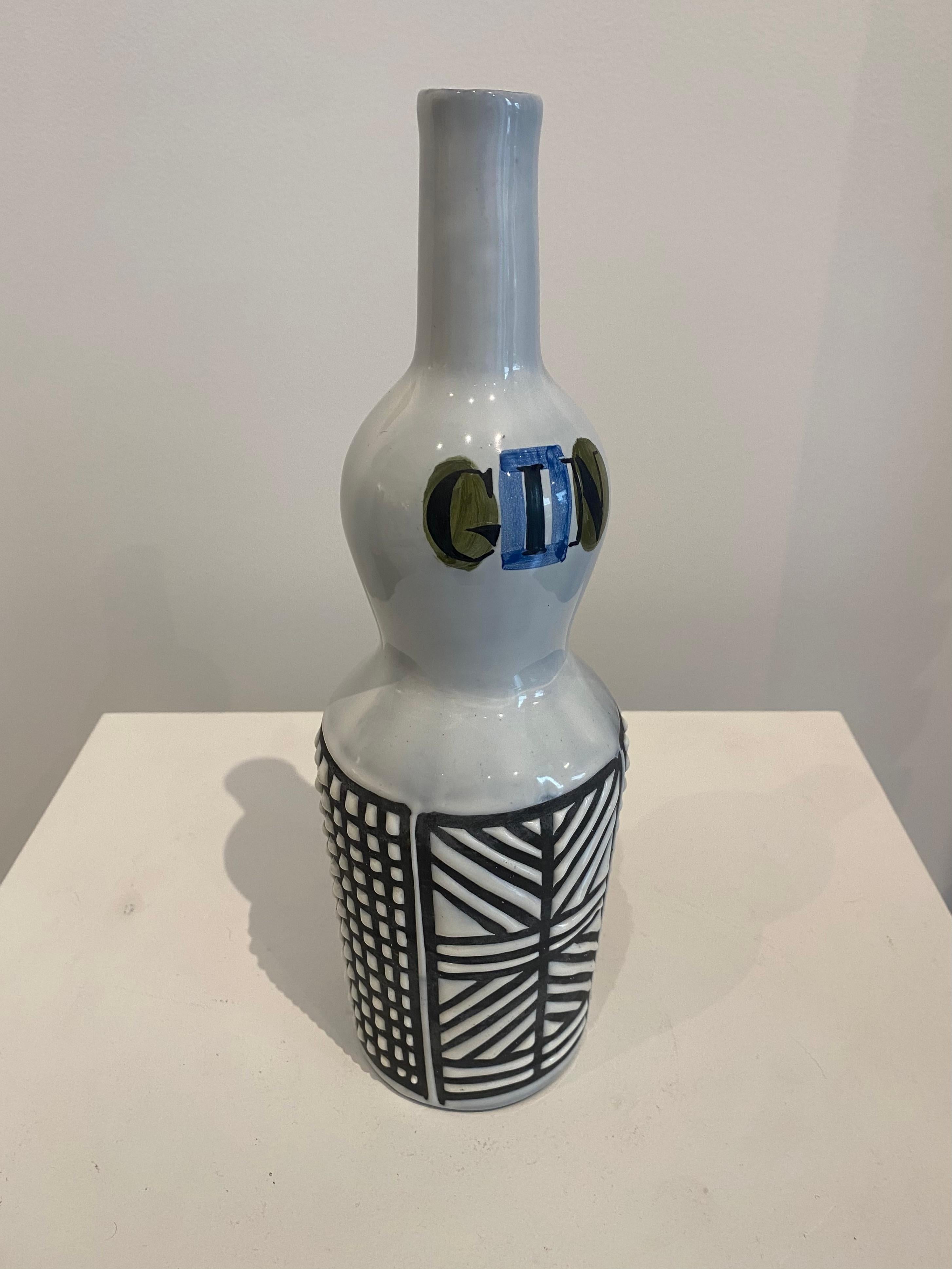 Roger Capron (1922-2006)
Stylized ceramic bottle 