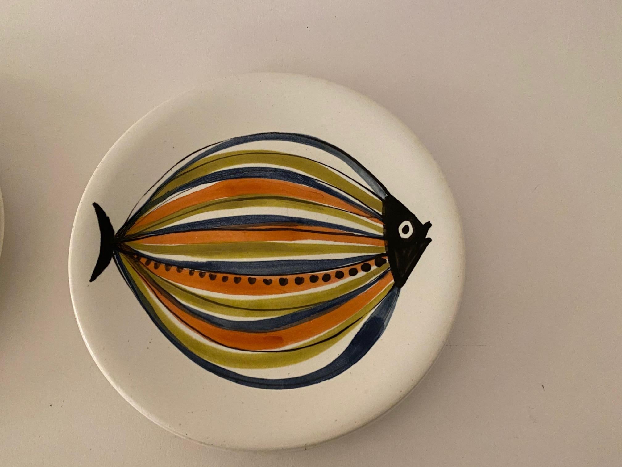 Roger Capron Ceramic Set of 8 Plates with Stylized Fish, Vallauris, 1950s 2