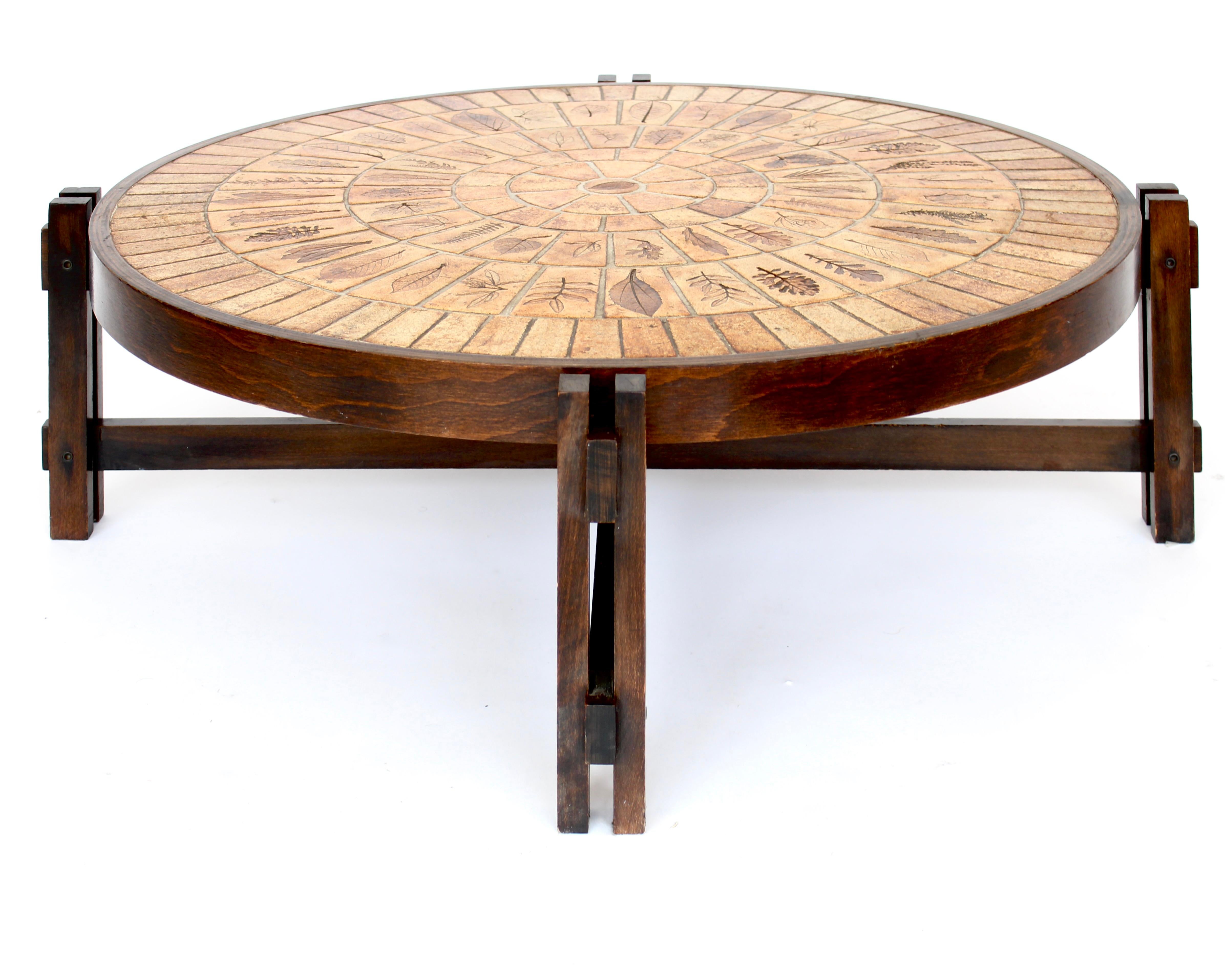 Français Roger Capron Table basse en céramique Les Herbiers Garrigue c1960 en vente