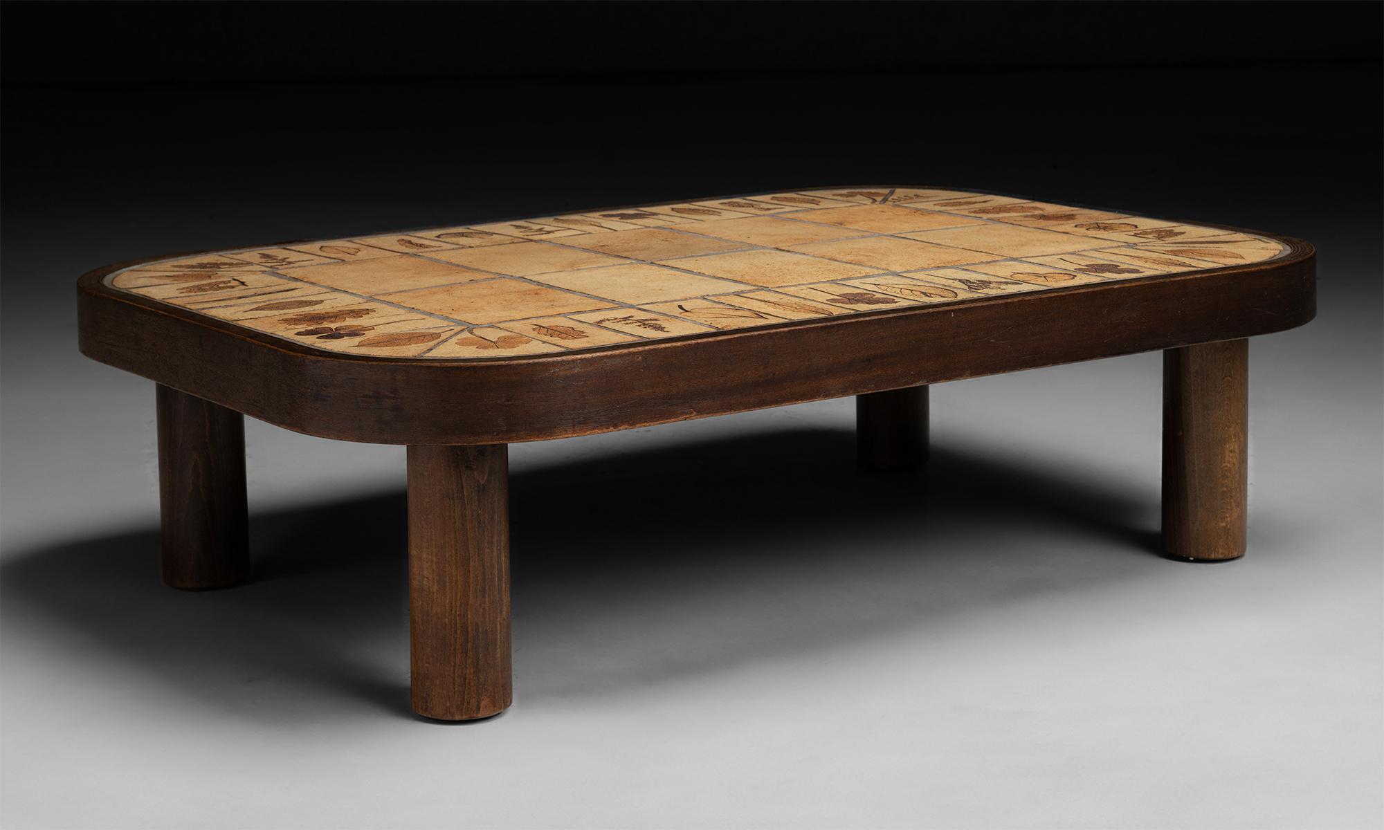 Roger Capron Coffee Table

France circa 1950

With stamped leaf impressions on tiles.

38.75”L x 27”d x 11”h